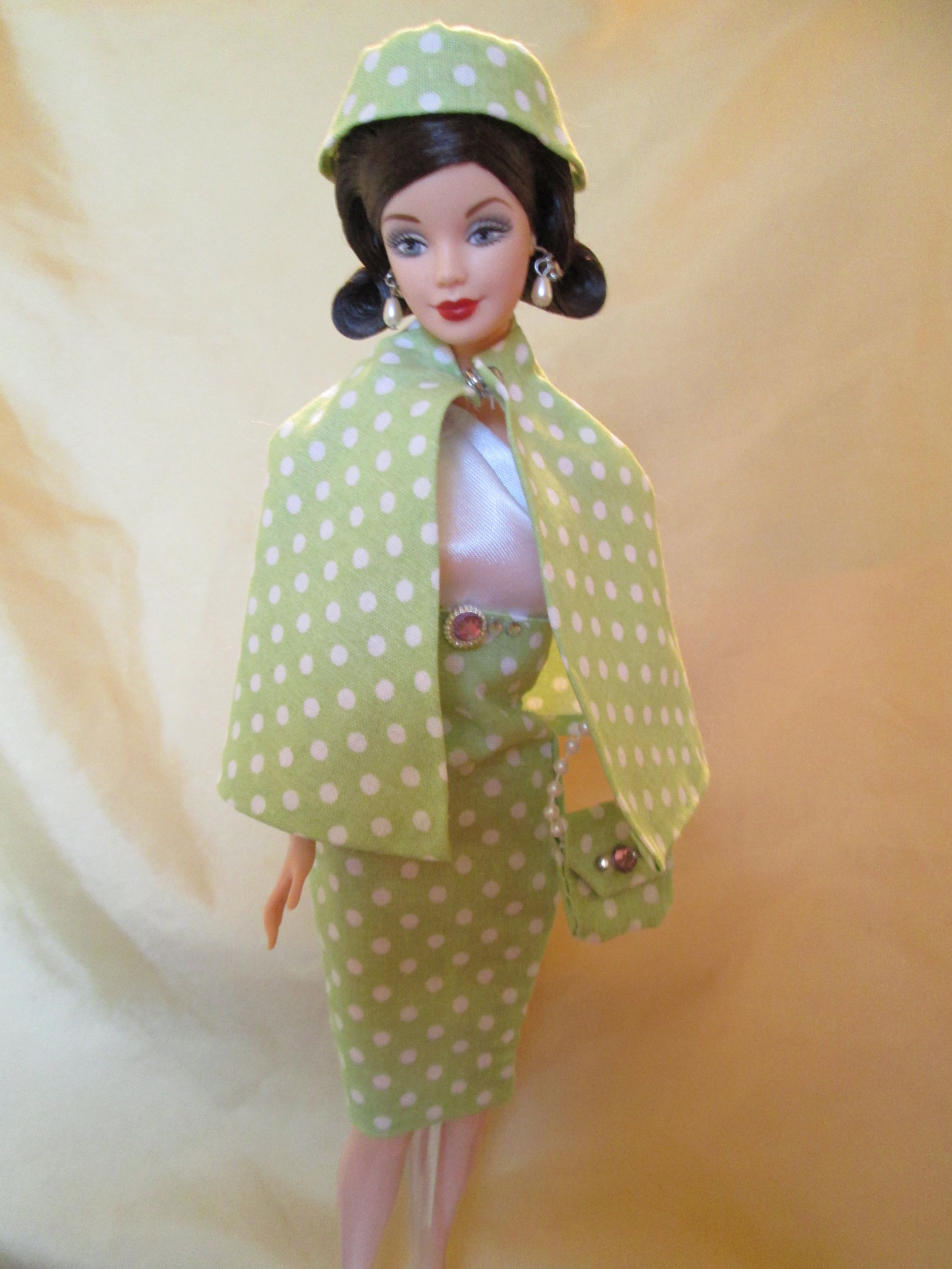 hand-made-barbie-dresses-ooak-barbie-gowns-jmb-designs-5.JPG