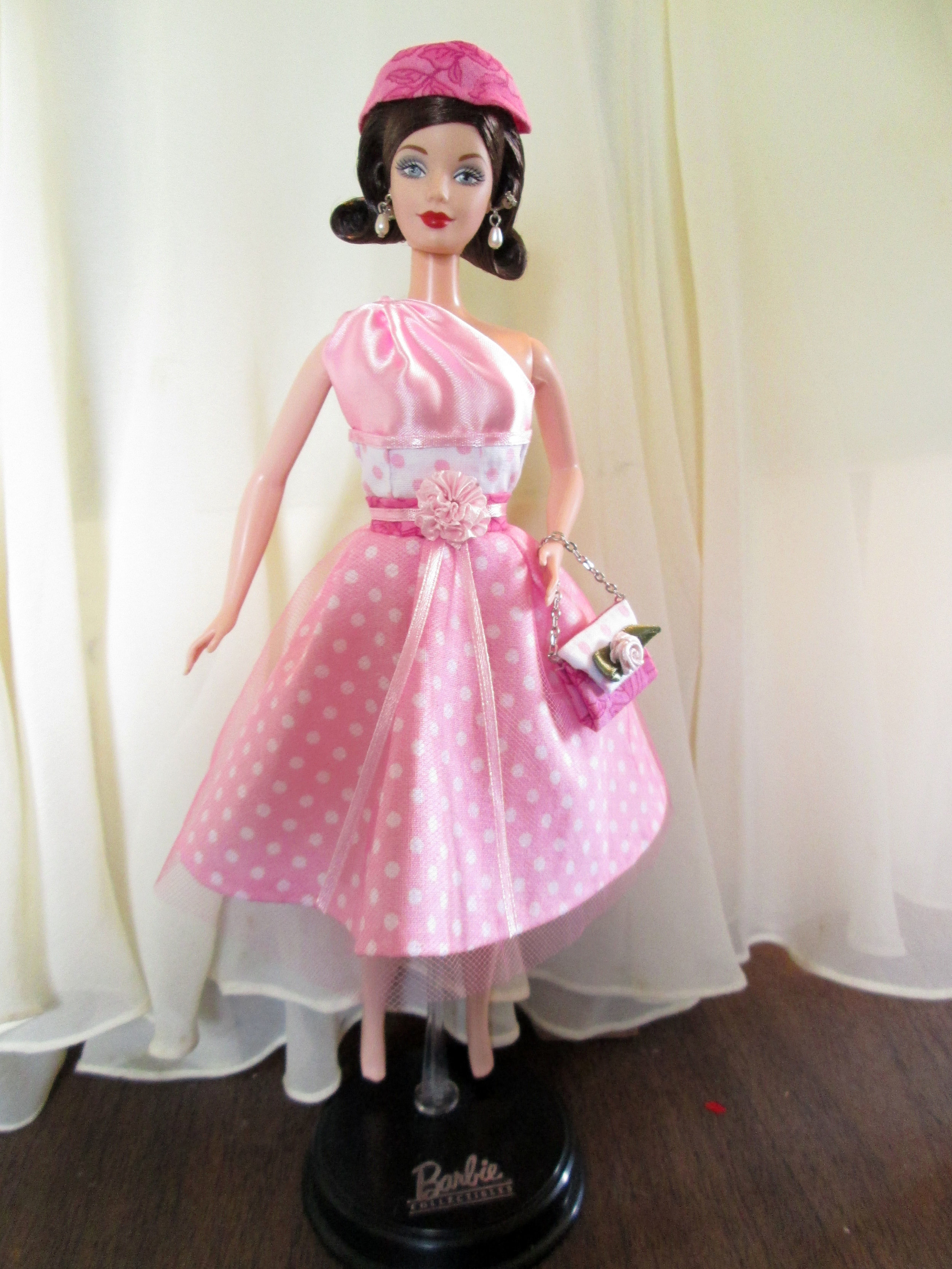 hand-made-barbie-dresses-ooak-barbie-gowns-jmb-designs-10.JPG