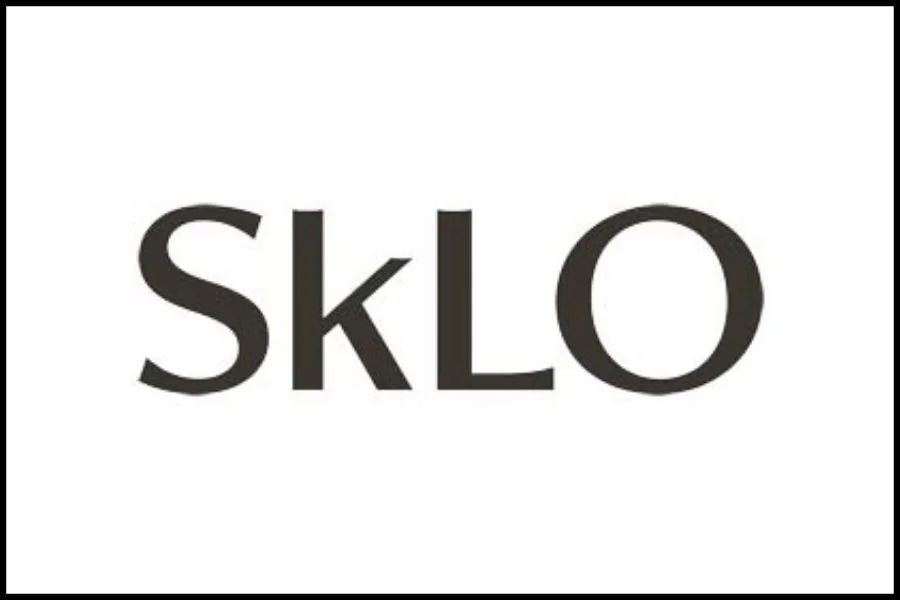 The word 'skLO' displayed in black on a white background, with some letters inverted or mirrored.