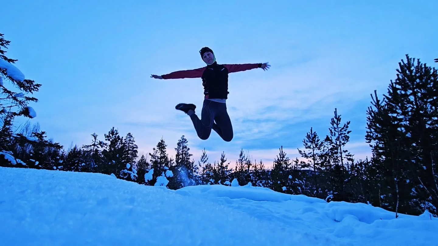 Det finns hopp &auml;nd&aring;. 
Hoppat p&aring; v&auml;gen hem fr&aring;n jobb, k&auml;ndes lyxigt att unna mig genv&auml;gen genom skogen. Det borde jag g&ouml;ra oftare t&auml;nker jag... jag t&auml;nker ocks&aring; att det finns anledning till at