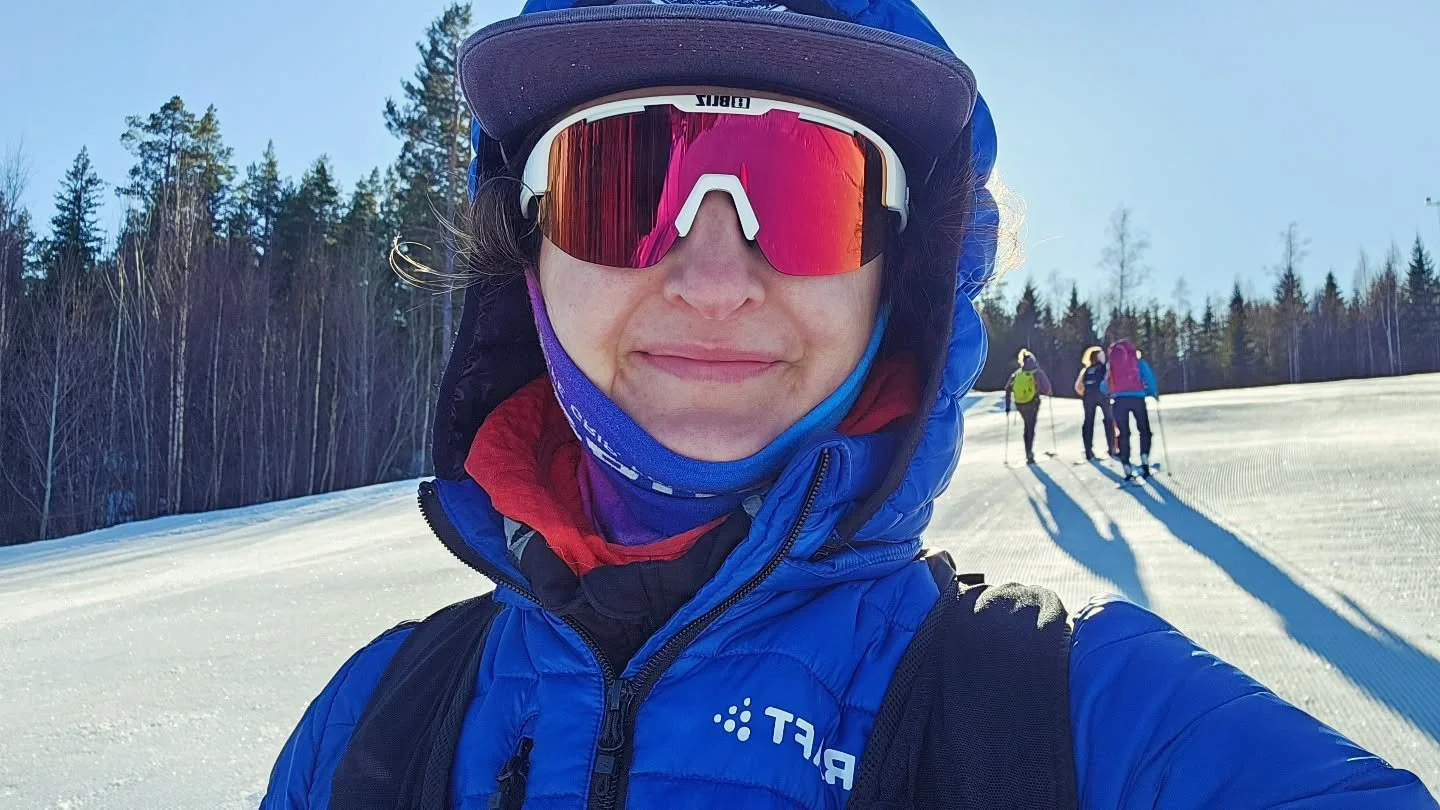 Kort transportl&ouml;pning idag 2x3km och lever p&aring; k&auml;nslan fr&aring;n g&aring;rdagens bergsbestigning, den var najs! 😊💛☀️