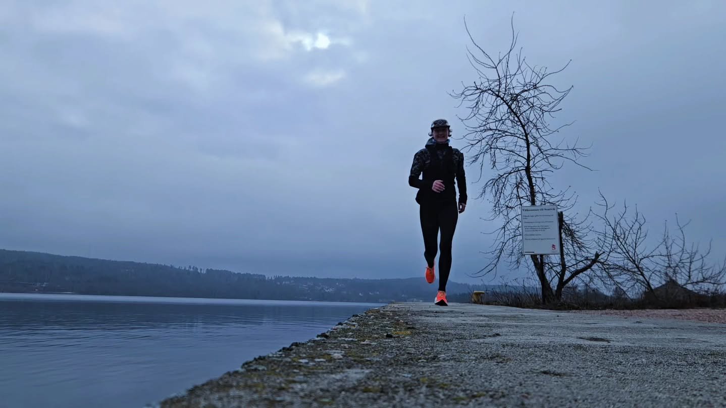L&aring;ng transportl&ouml;pning igen. Det &auml;r s&aring; jag f&aring;r till tr&auml;ningen MEN det &auml;r ocks&aring; s&aring; jag f&aring;r ett inslag av &auml;ventyr en gr&aring; tisdag i mars.

S&aring; enormt h&auml;rligt, trodde att jag inte