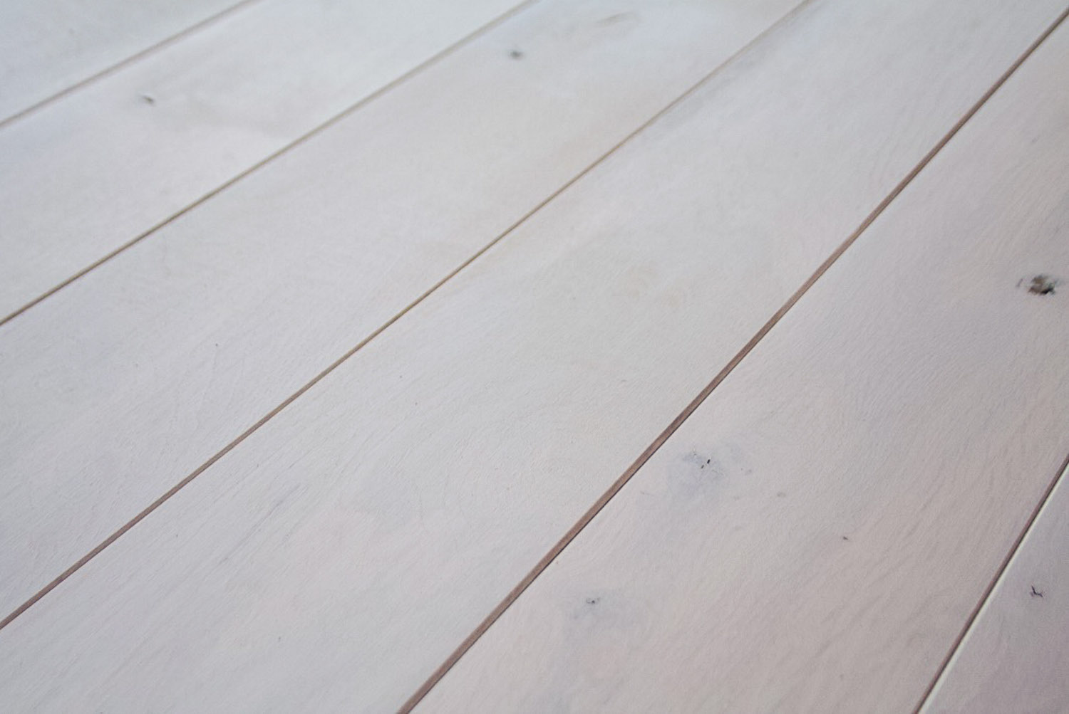 Mix &amp; Match: Specialty Finishes Available on Variety of Oaks