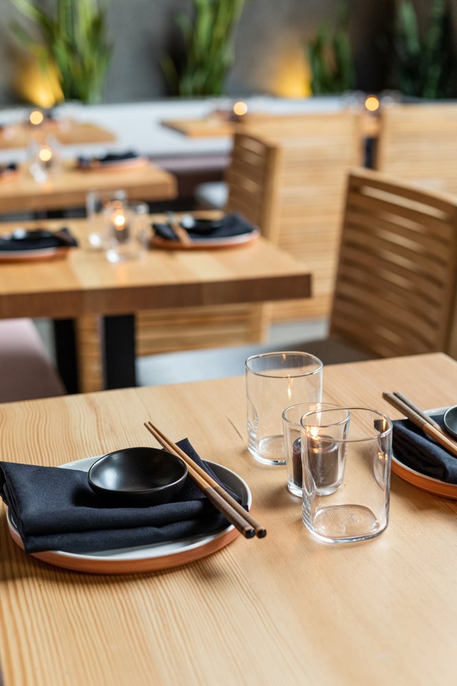 restaurant-tables-solid-wood.jpg