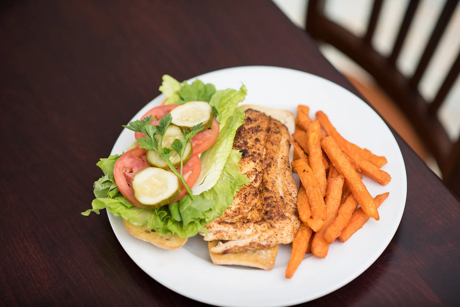 2019-11-12-IslandViewRestaurant-0058.jpg