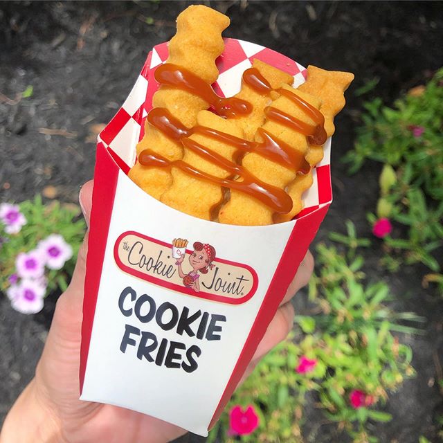 Sunshine + Classic Cookie Fries drizzled with Salted Caramel = a perfect Saturday afternoon!