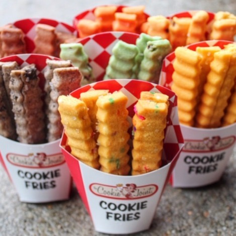 Exercise? We thought you said.... extra cookie fries! 🍪🍟 We love this shot from @tastes2totango!