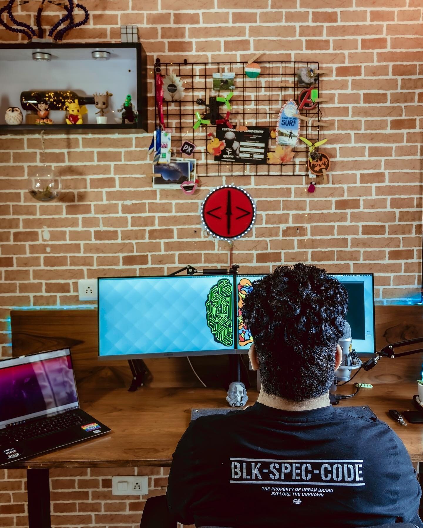 TL;DR - Should you Teach your kids Programming? (Check link in bio to know my views)
.
.
So a lot of people has reached out to me in past few months asking me if they should enrol their kid who is 12-15 years of age (say) to these new programming sch