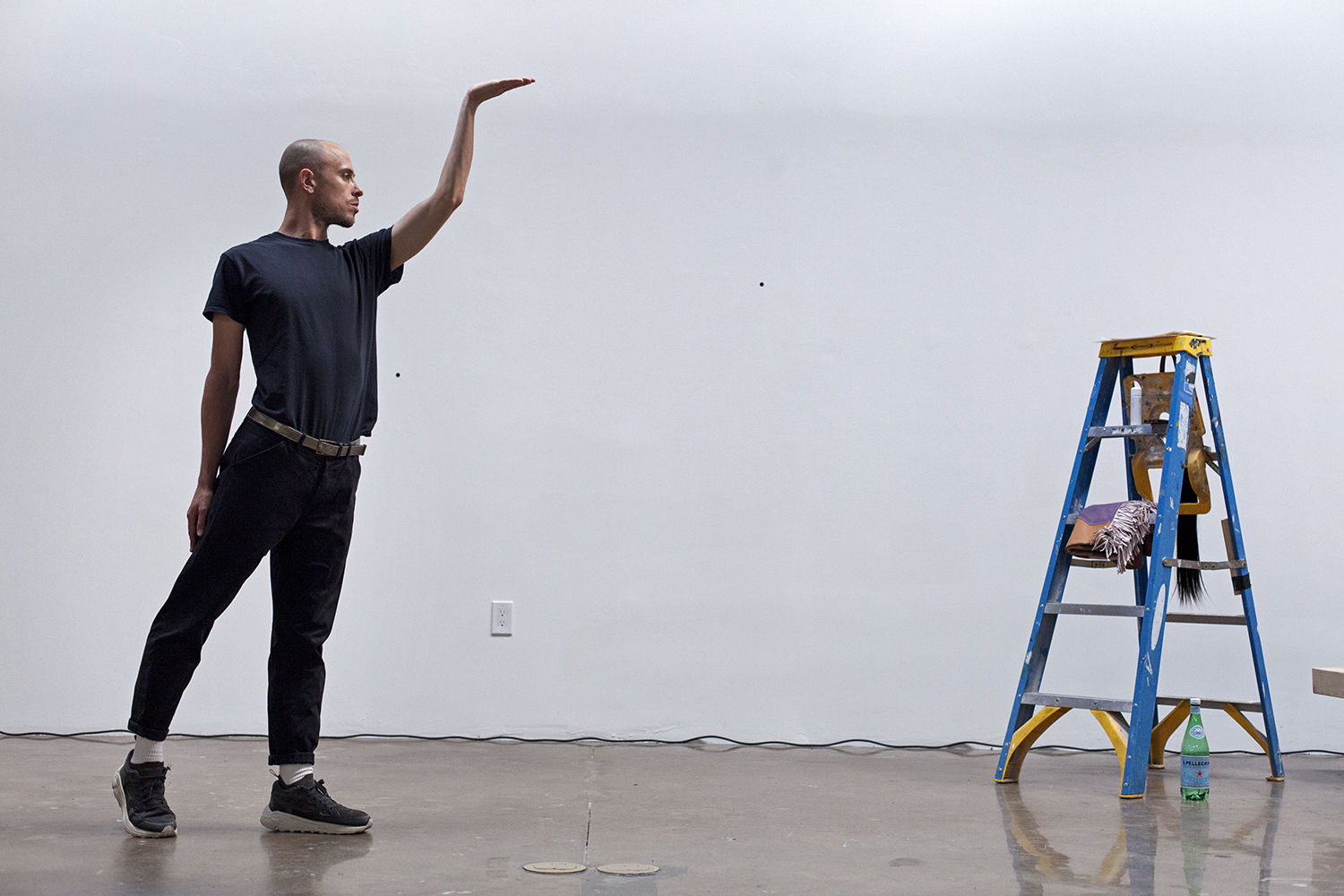 Working/Talking/Serving/Swerving: A Bodied Discussion of Adam Linder's Choreographic Services 1-5 + a Footnote