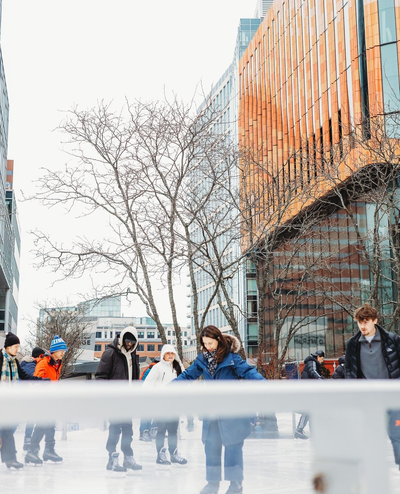 We had a great time with all of you at @ksqassociation 's community skate day last weekend and we're ready to do it again tomorrow with @mayorsiddiqui ⛸️⁠
⁠
We'll have free ice skating, skate rentals, and free hot chocolate (while supplies last)! ⁠