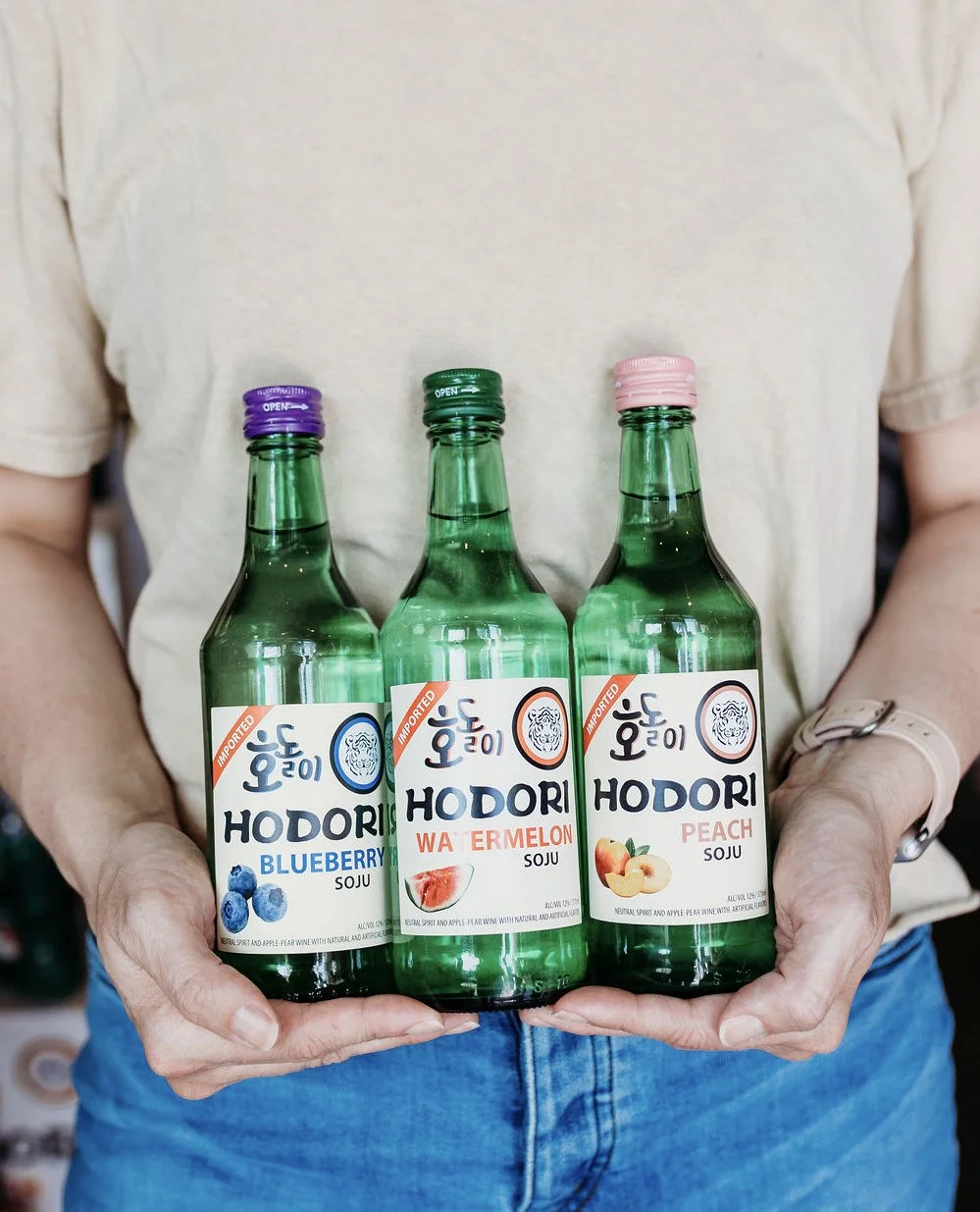 Clean aroma, juicy fruity notes, and a smooth rice base, Hodori Soju keeps things crisp and uncomplicated. ⁠
⁠
Grab a bottle at Cambridge Spirits and toast to something a little sweeter 🫐🍉🍑