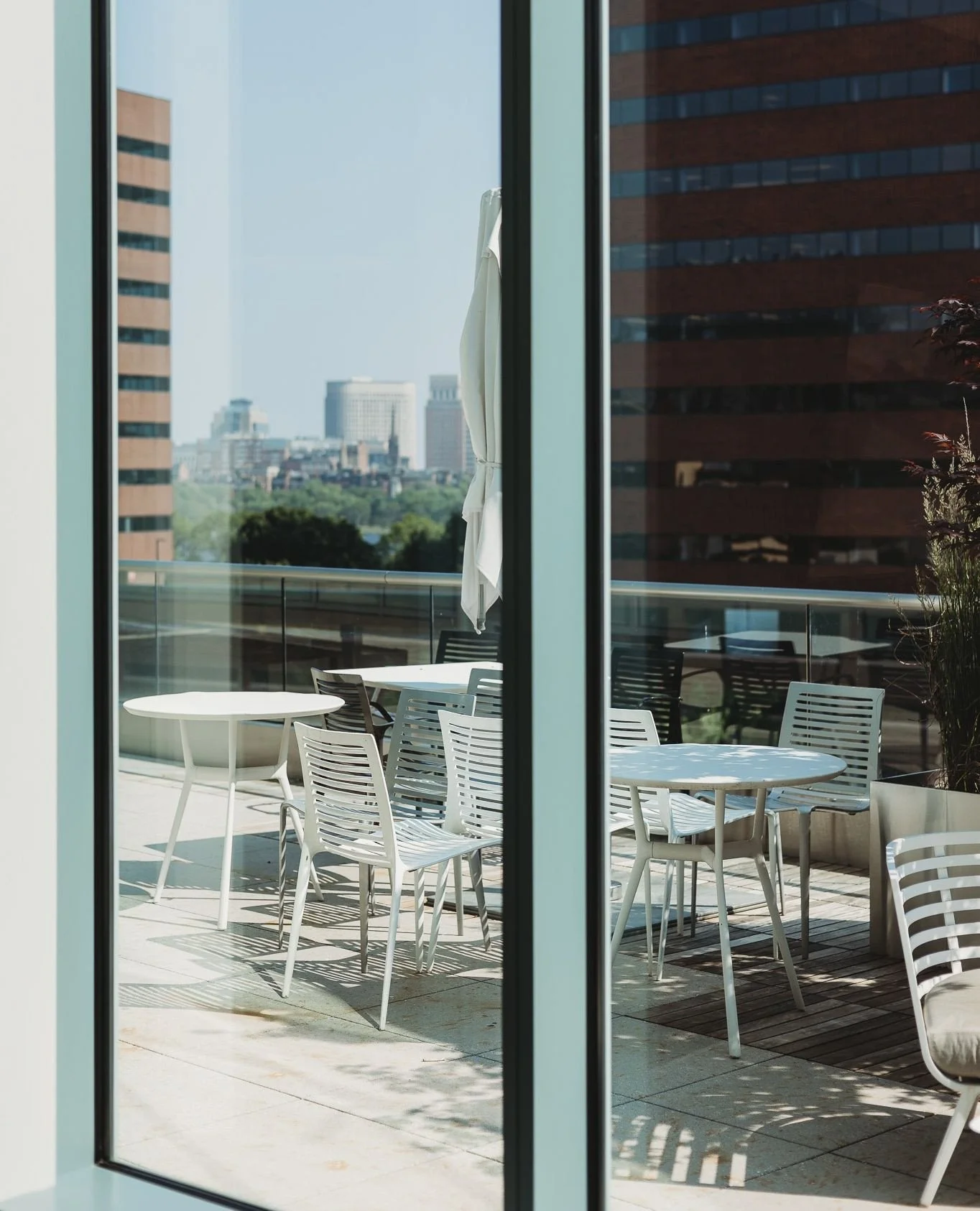 POV you work at world-class lab and office space in one of the country's most dynamic innovation districts with the Boston skyline as your backdrop:⁠
⁠
⁠
#canaldistrictkendall #biomedrealty #kendallsquare #cambridgema