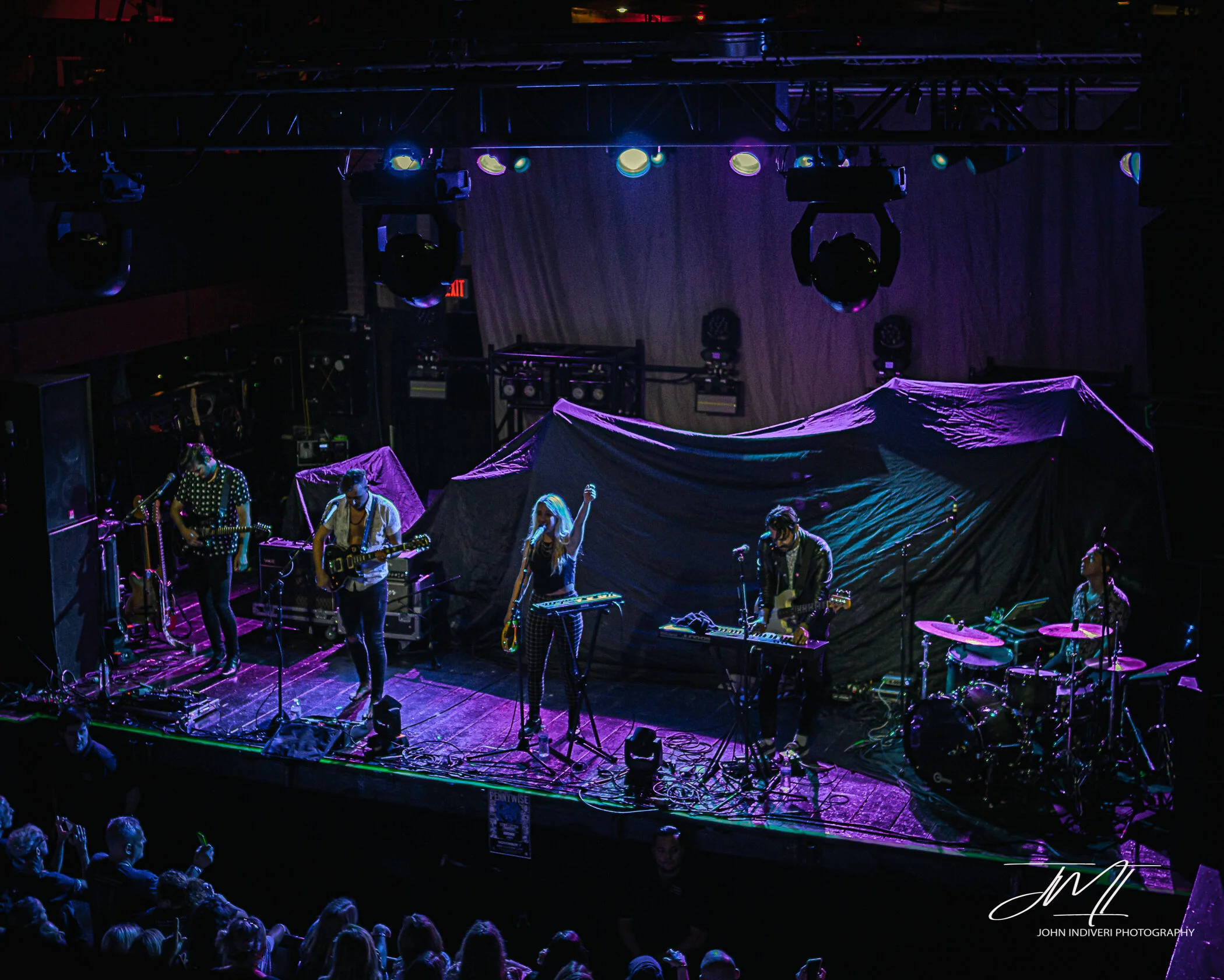 FullBand2.jpg