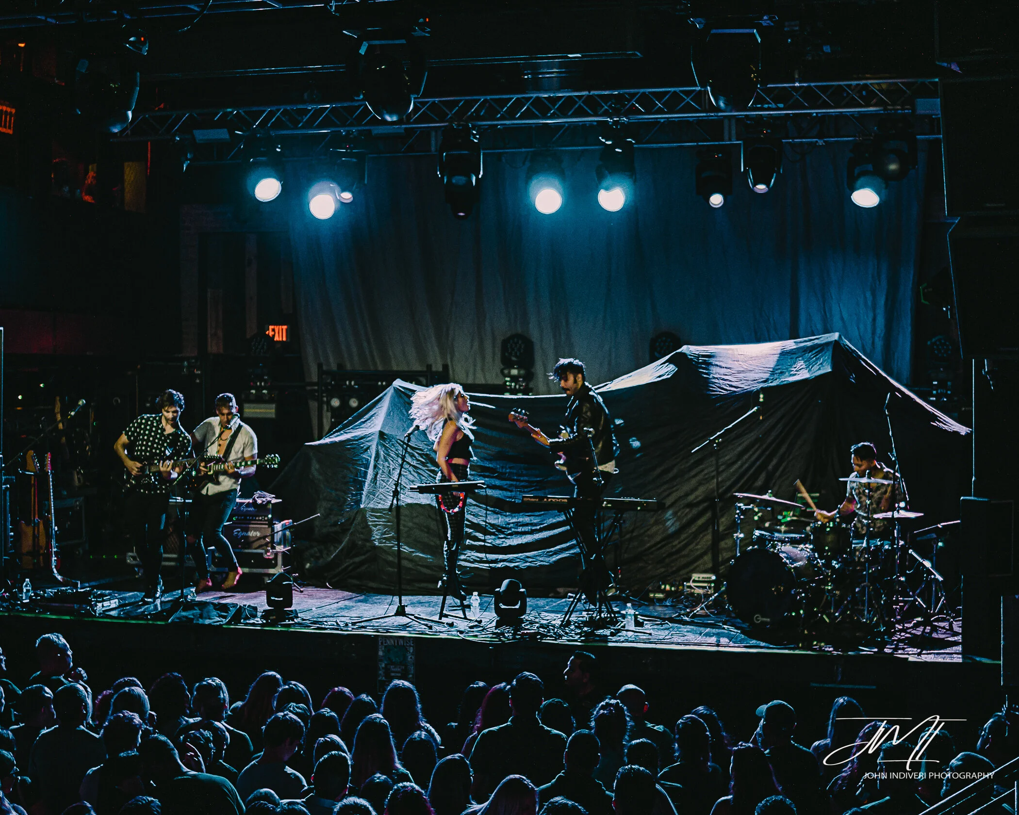 FullBand1.jpg