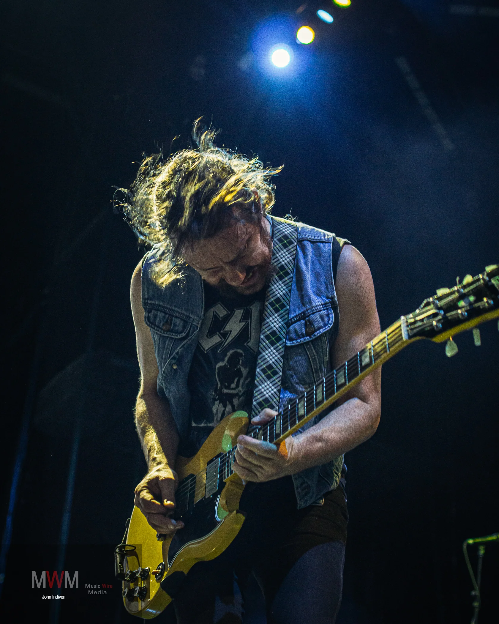 GuitarClose2.jpg