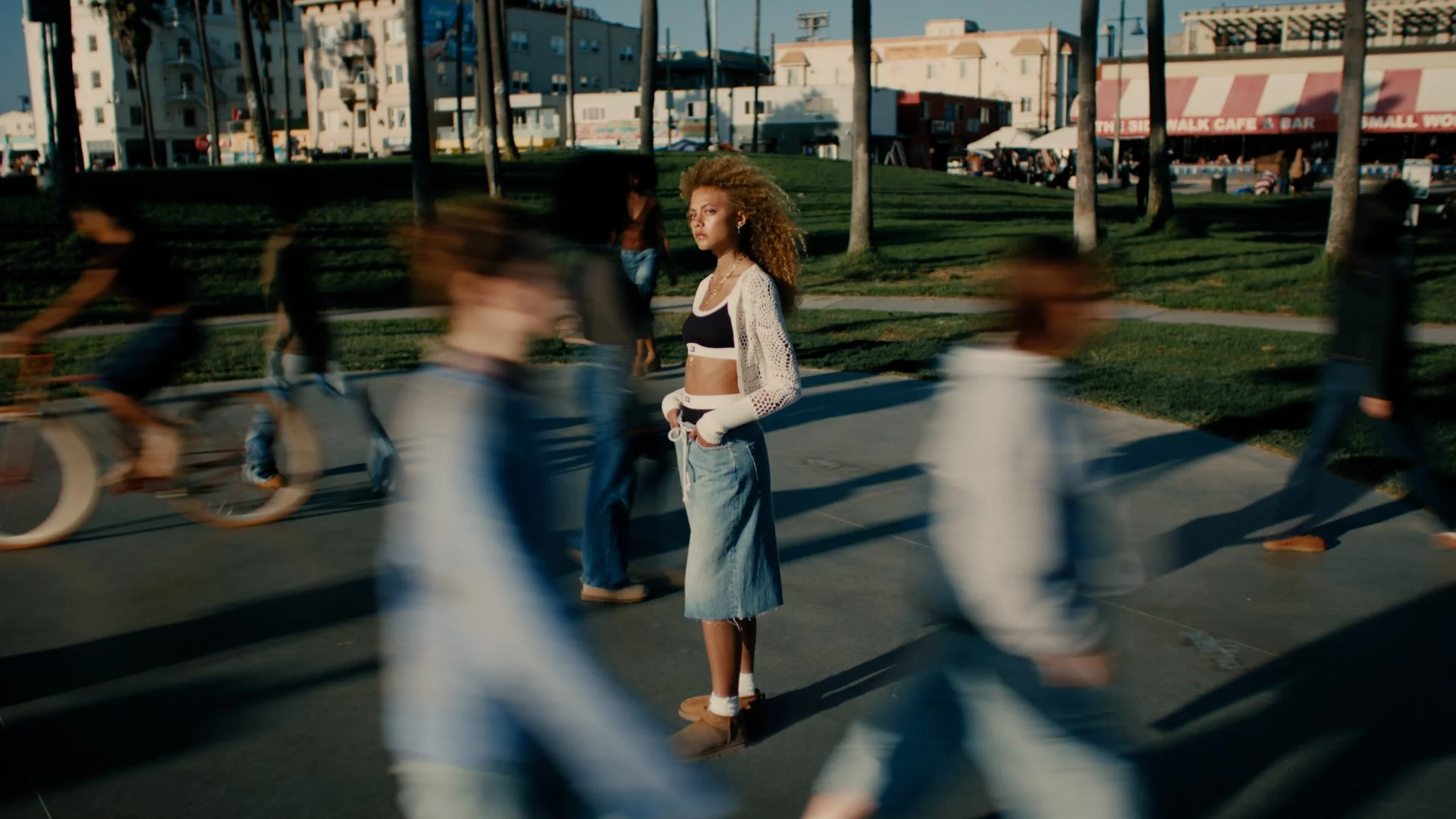 Sequence 17.00_00_08_06.Still004.jpg