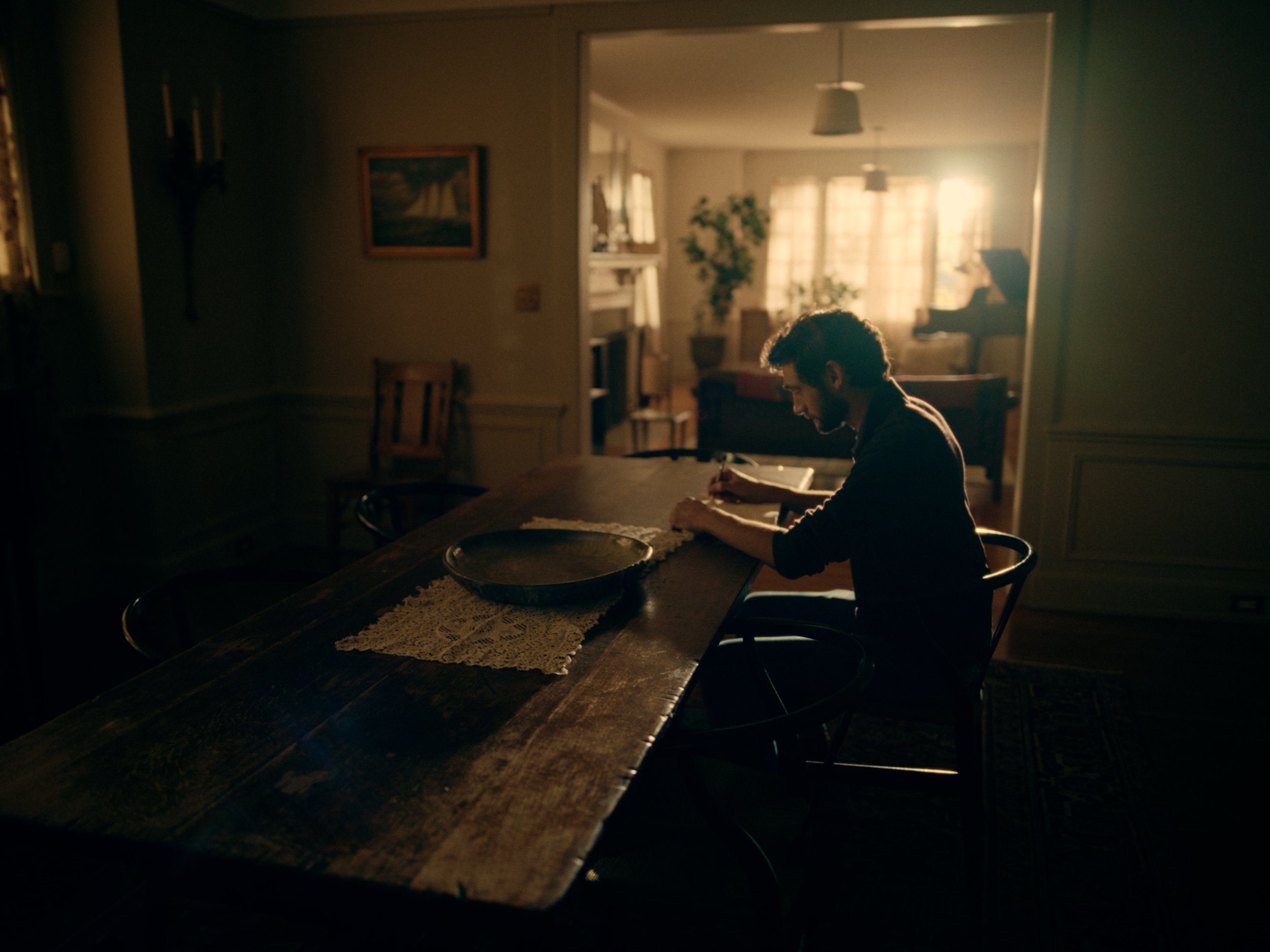 Sequence 20.00_01_41_17.Still010.jpg