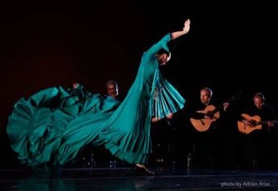 Agua Clara Flamenco