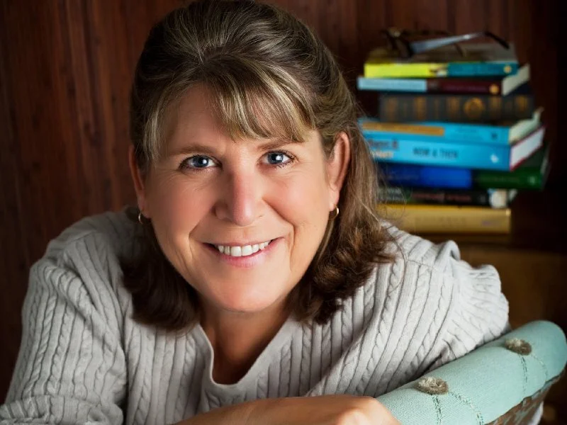 New York Times Bestselling Author Lesley Kagen