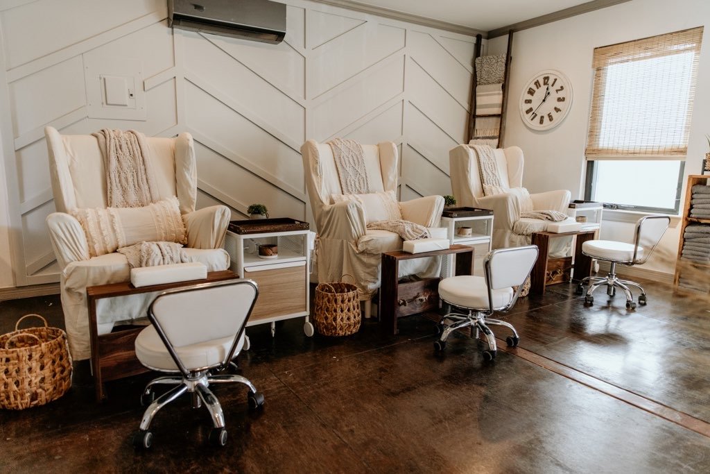 Nails Queenstown | Manicures & Pedicures I The Beauty Lounge Frankton