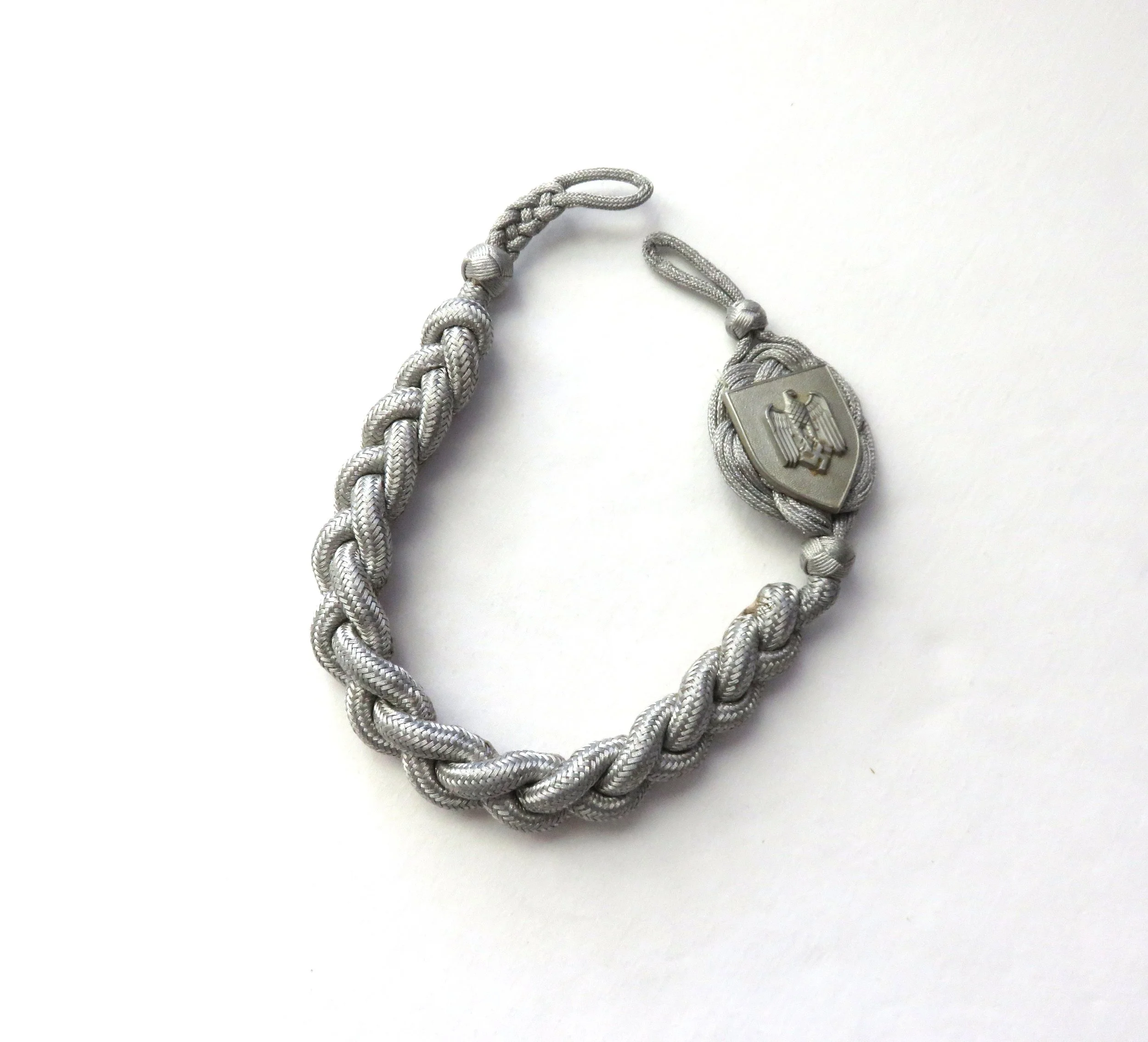 Germany.  Heer (Army) Shooting Lanyard w/ 1st type Shield