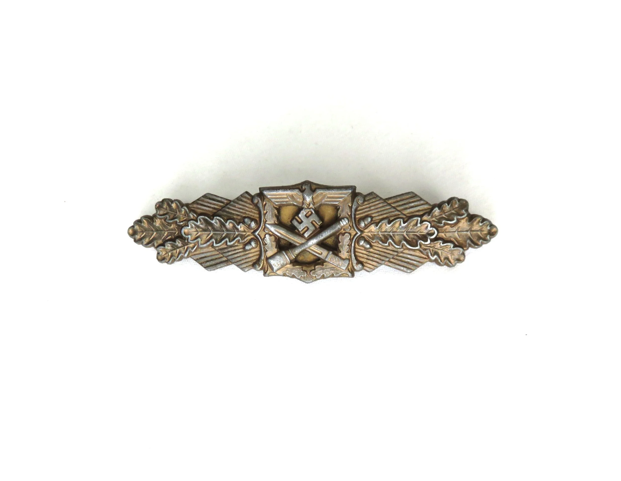 Germany.  Wehrmacht.  Close Combat Clasp (Gold) by Linden