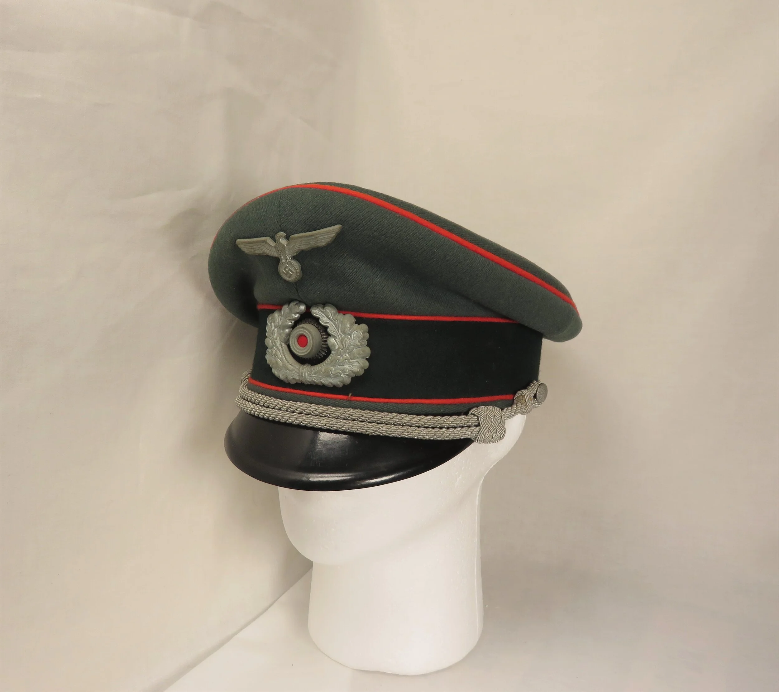 Germany.  Heer (Army) Artillery Officer Visor