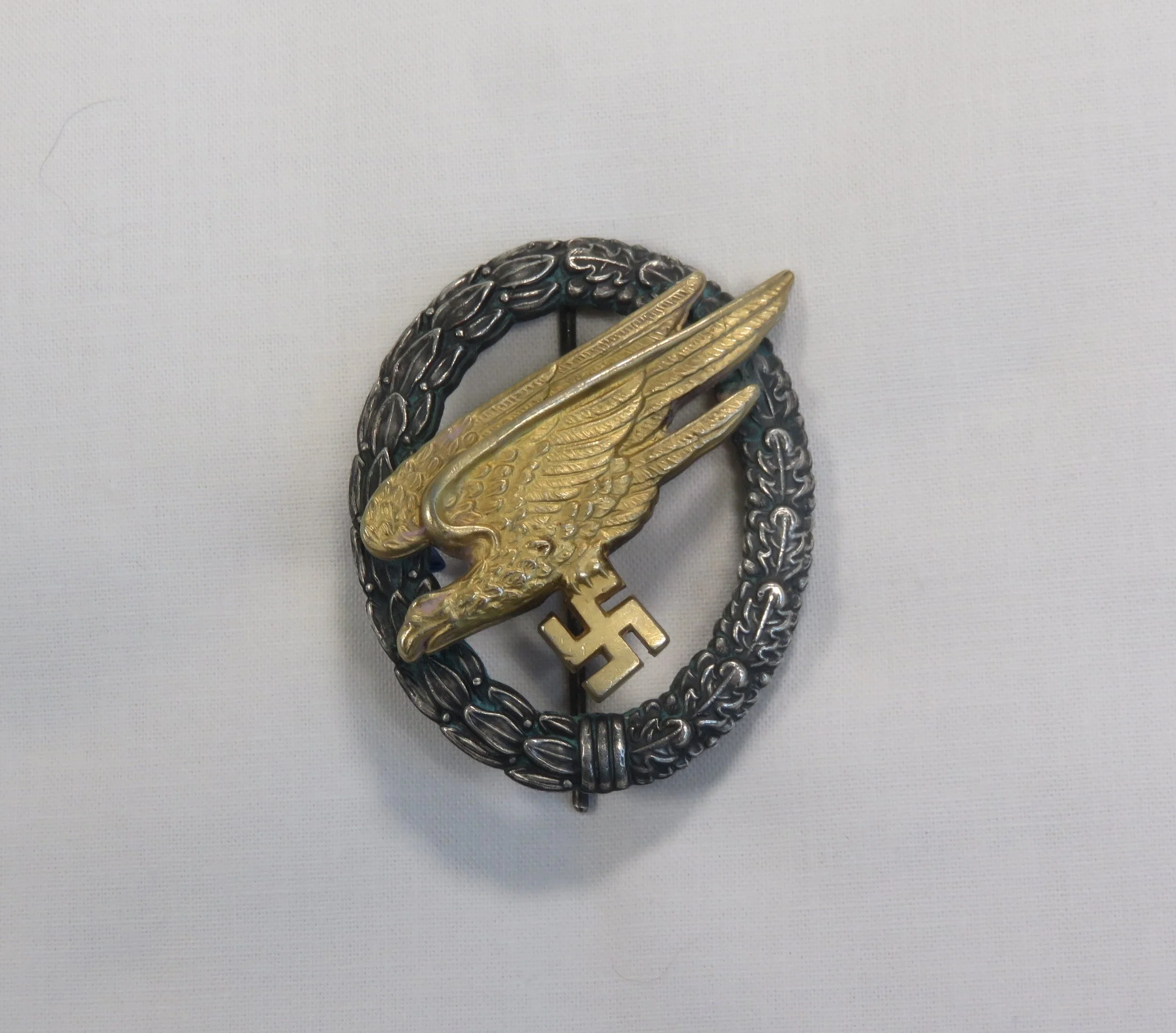 Germany.  Luftwaffe.  Fallschirmjäger (Paratrooper) Badge, by G.H. Osang