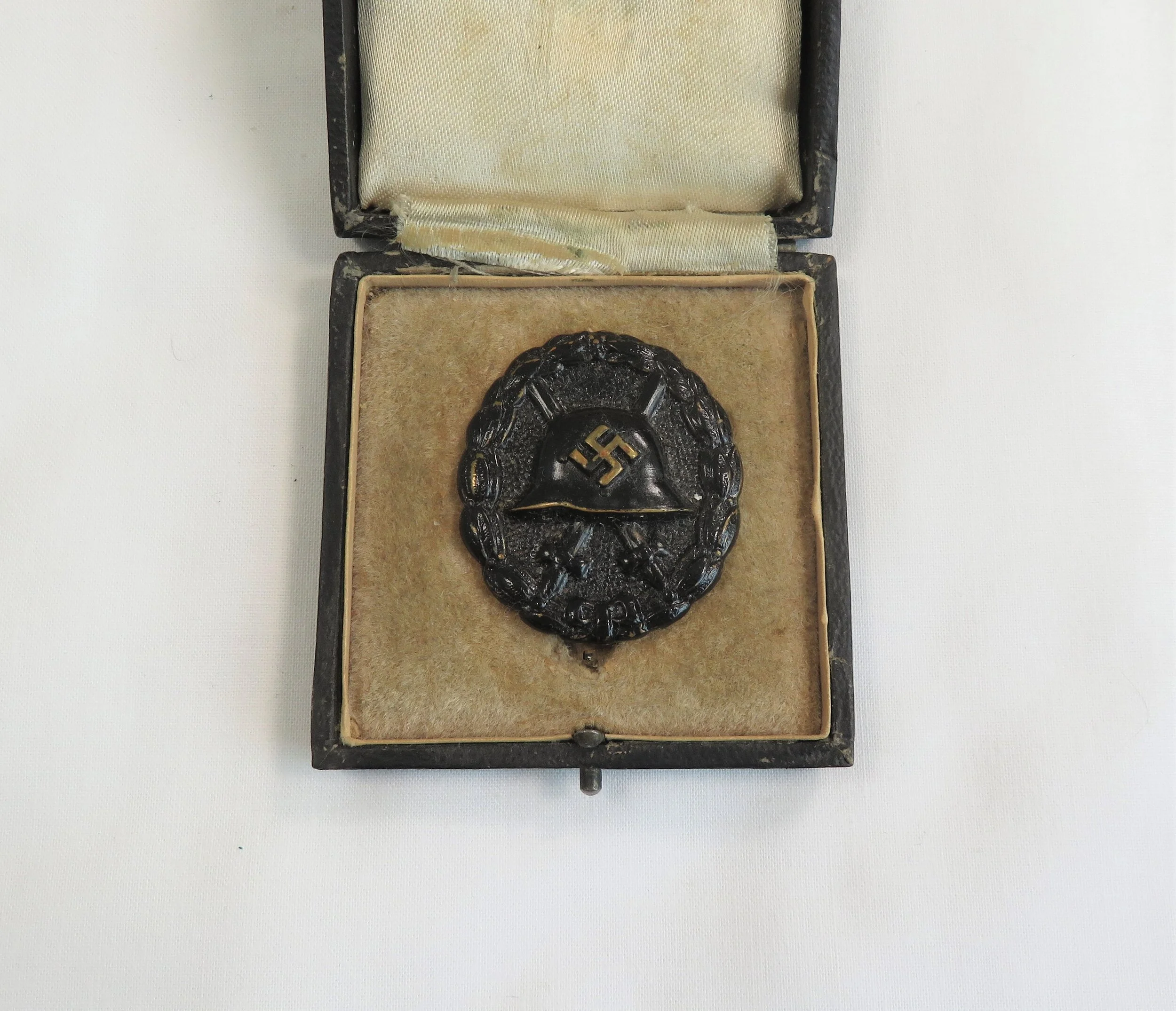Germany.  Wehrmacht Cased Wound Badge (Black)