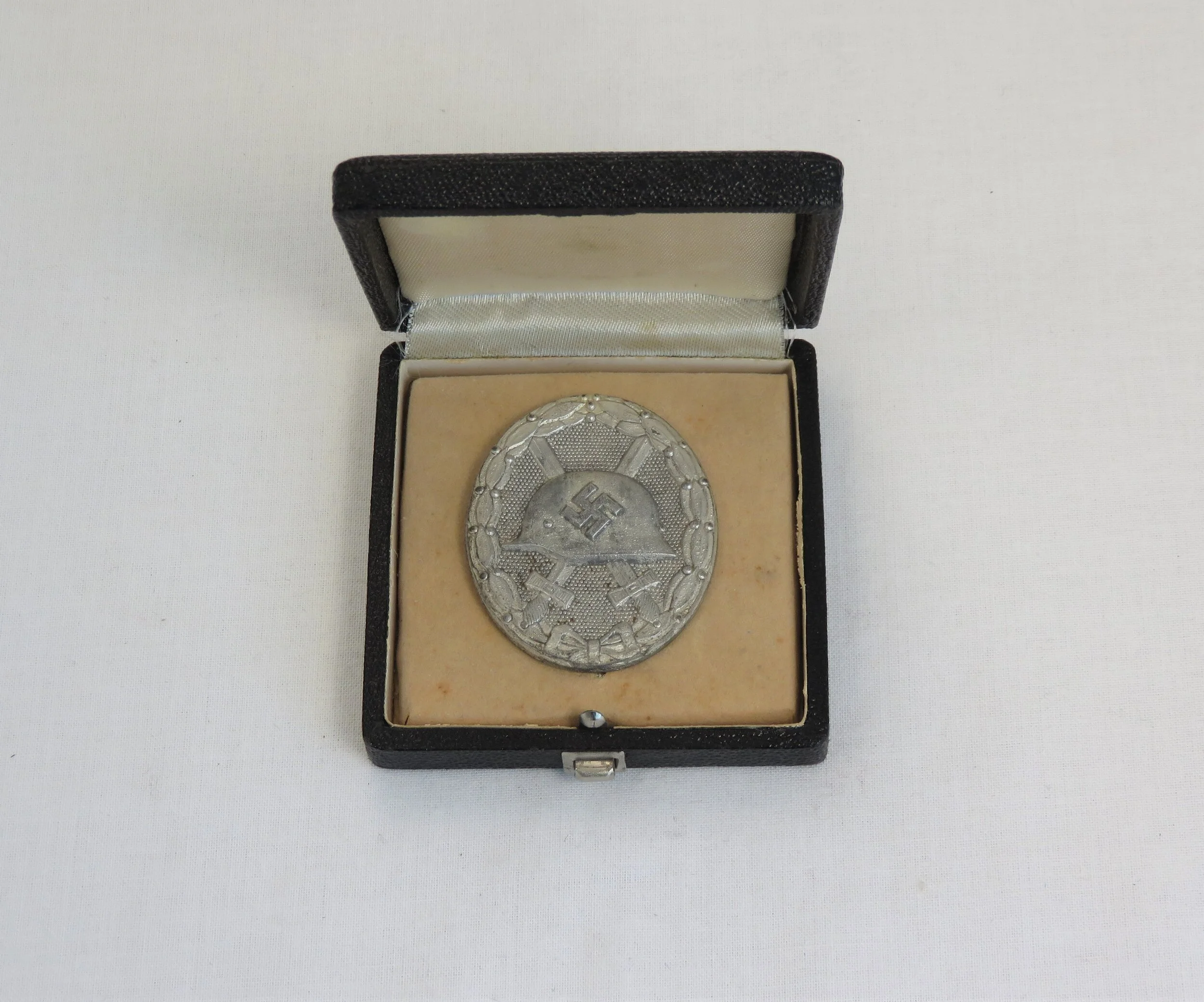 Germany.  Wehrmacht.  Cased Wound Badge (Silver) by Carl Wild