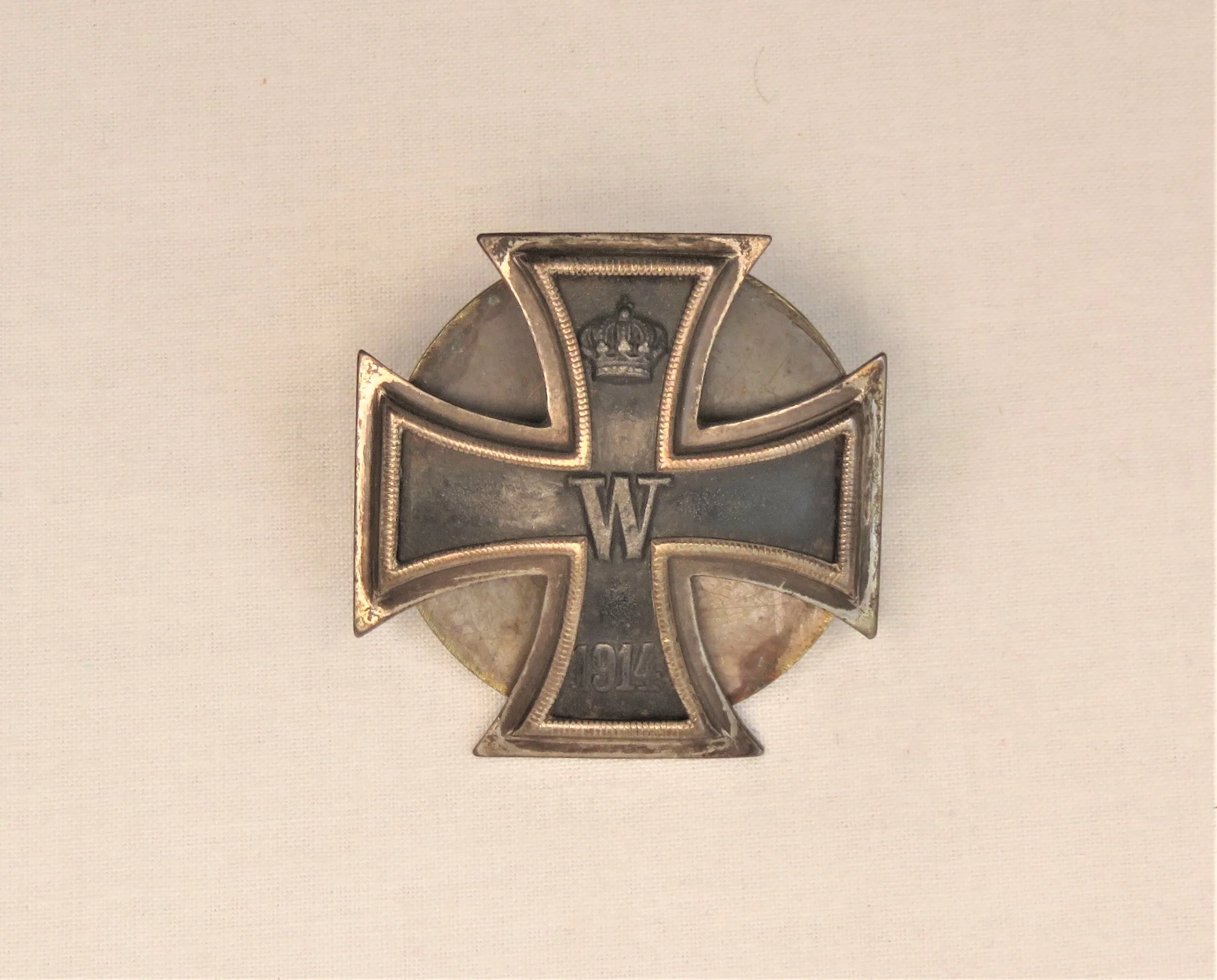 German.  1914 Iron Cross, 1st Class (Screwback)