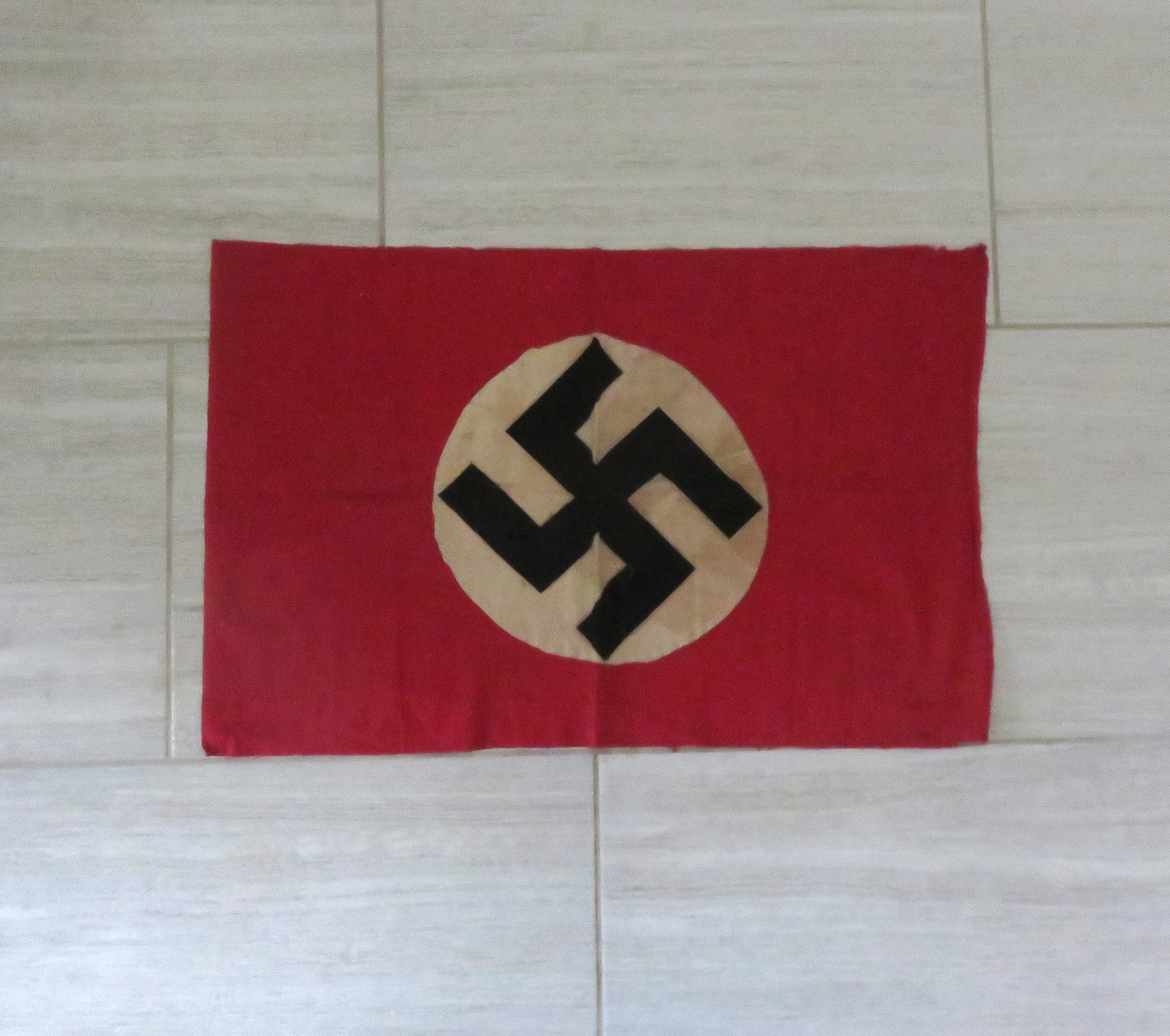 R240-3.JPG