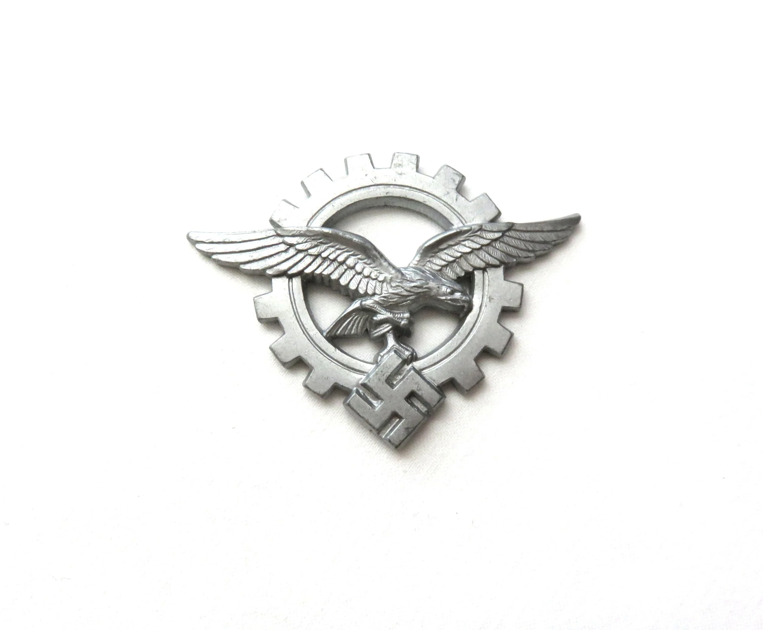 Germany.  Luftwaffe Civilian Technician's Breast / Cap Eagle
