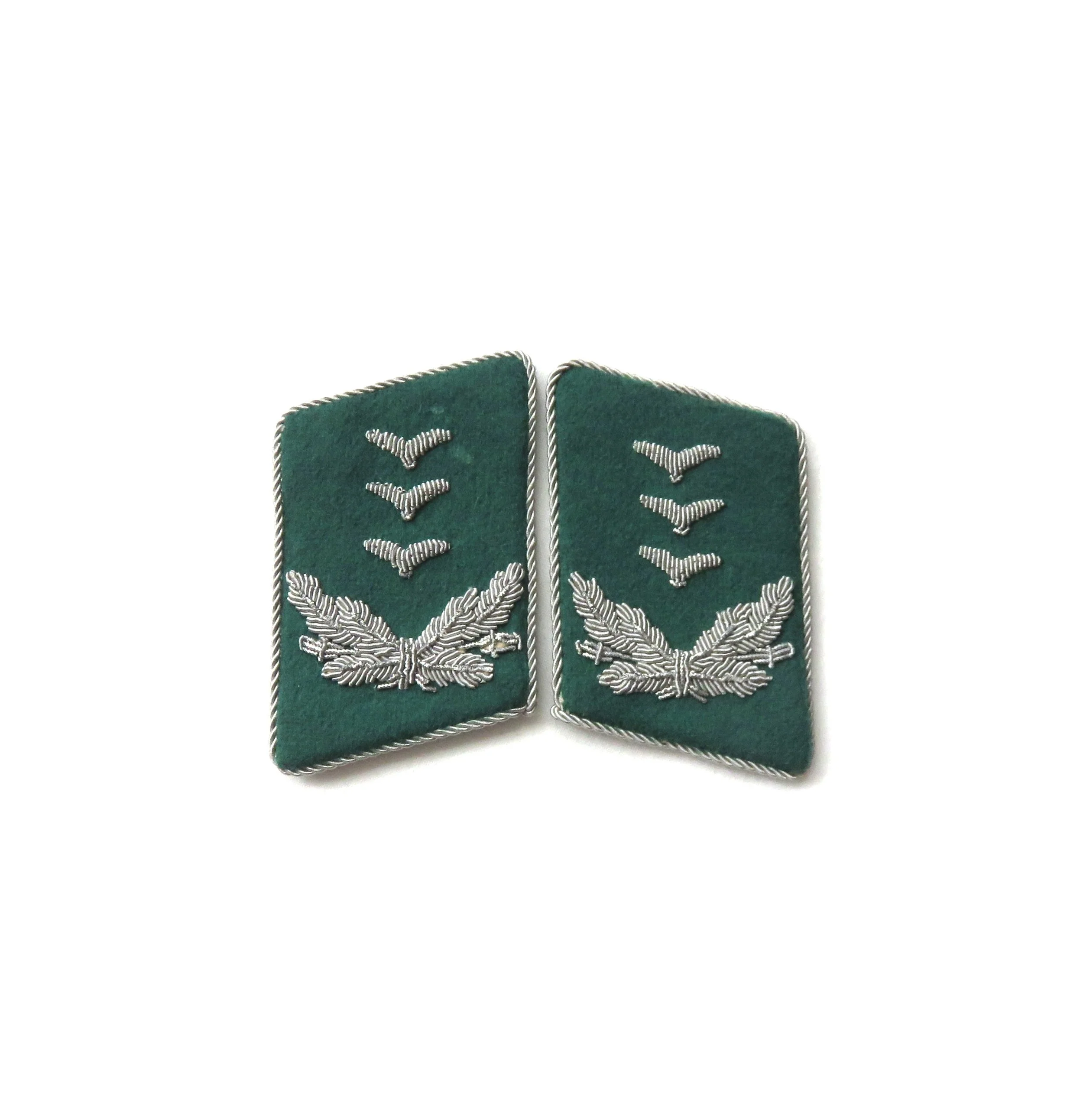 Germany.  Luftwaffe Field Division Hauptmann Collar Tabs