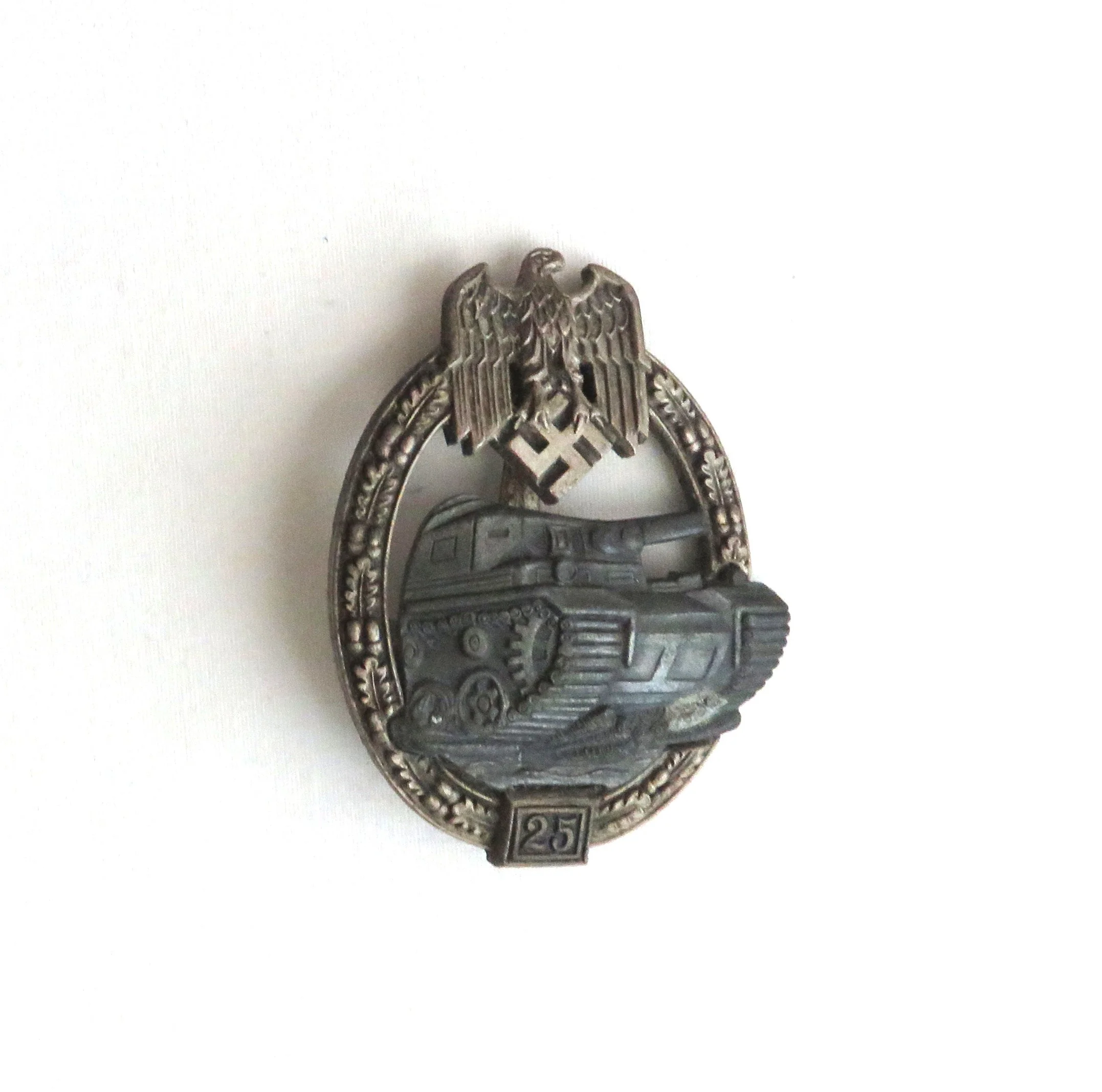 Germany.  Wehrmacht Panzer Assault - 25 Badge by JFS