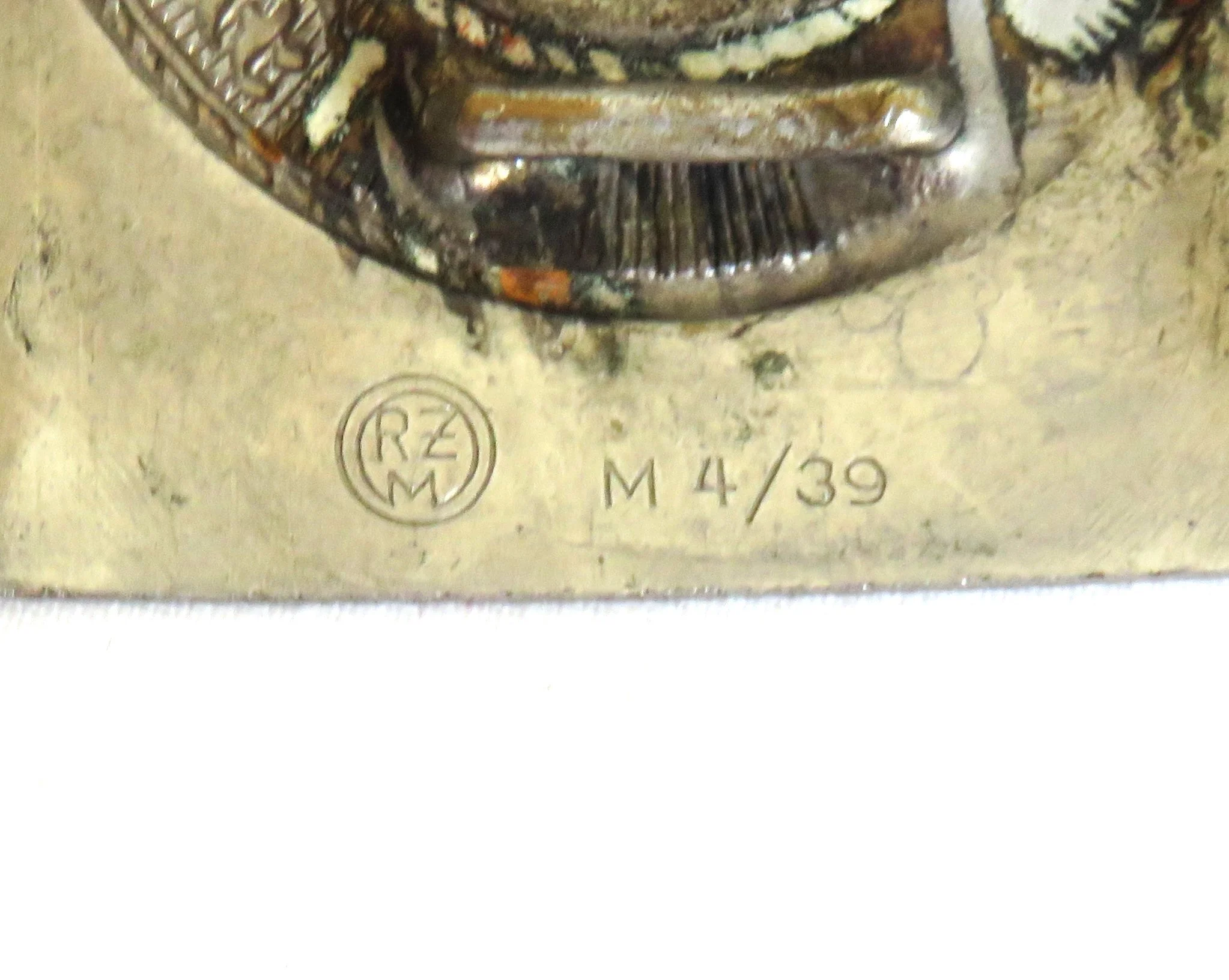 A16149-3.jpg