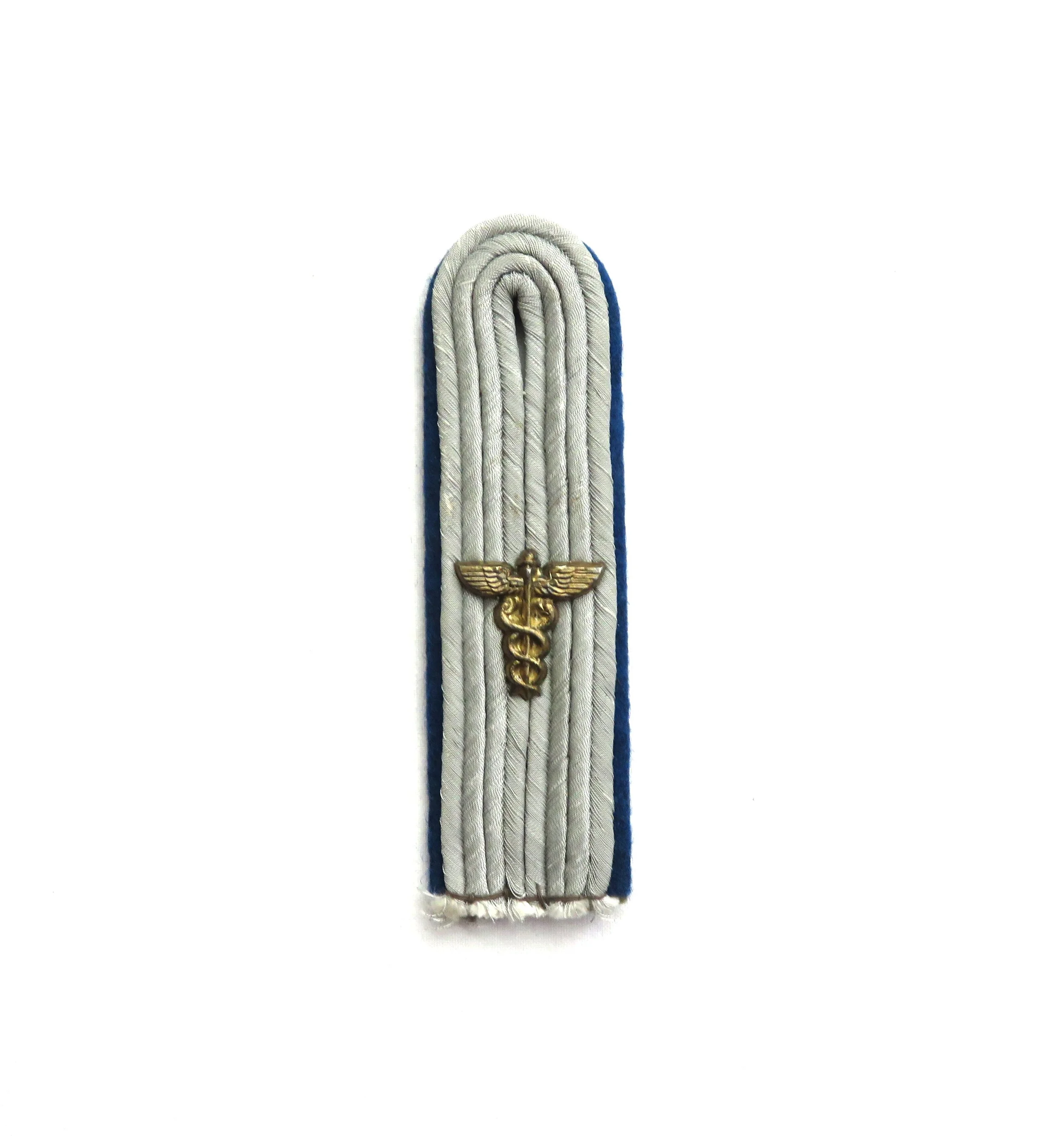 Germany.  Heer Medical Lieutenant Shoulder Boards