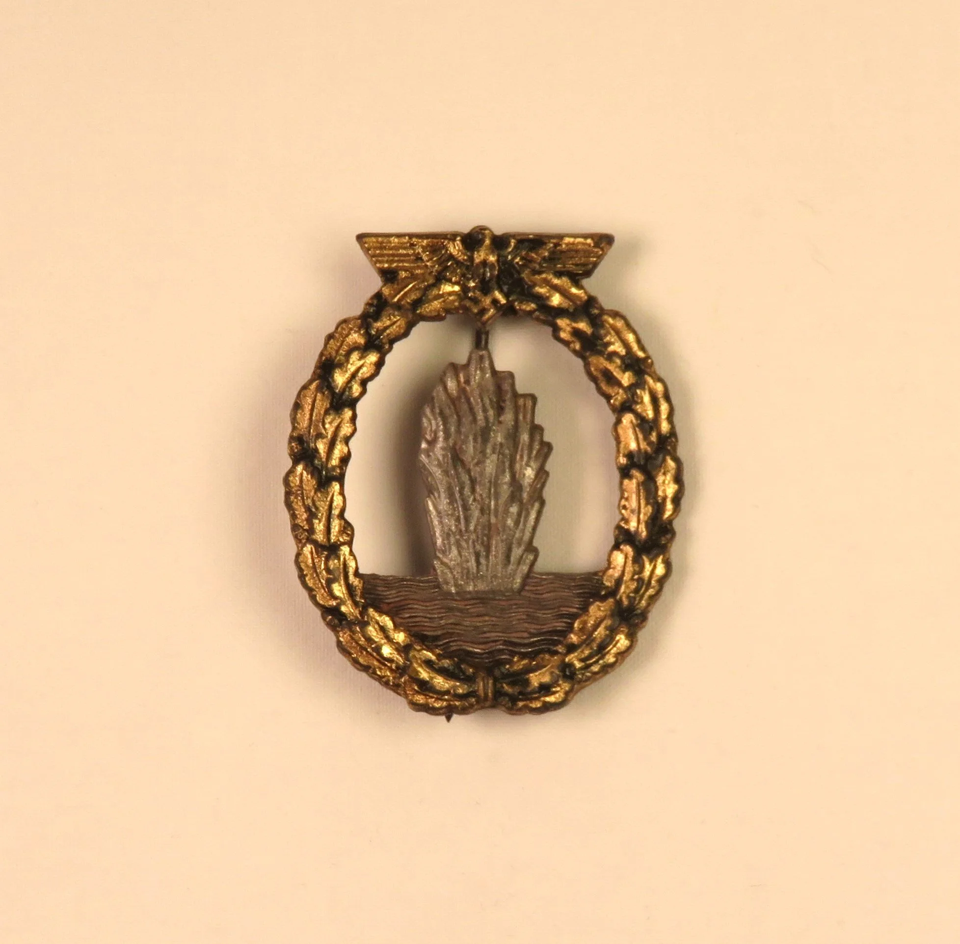 Germany.  Kriegsmarine Minesweeper Badge