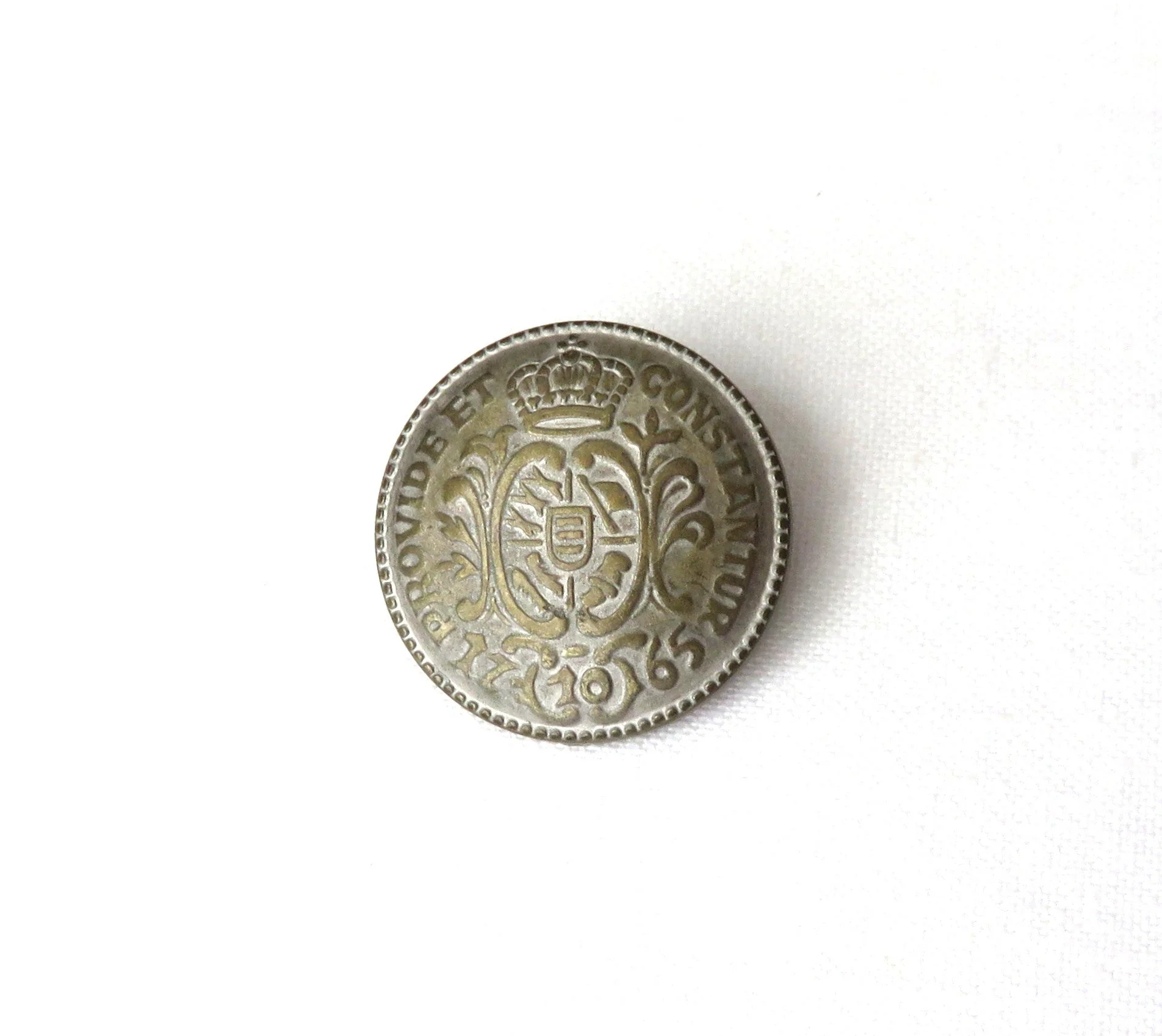 Germany.  Imperial Tunic Buttons (23mm)