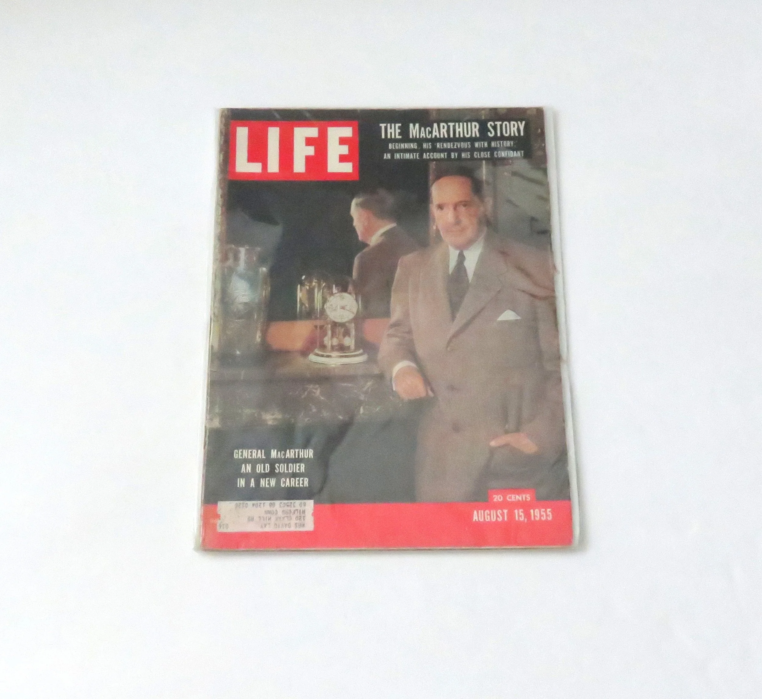 U.S. LIFE Magazine - General Douglas MacArthur