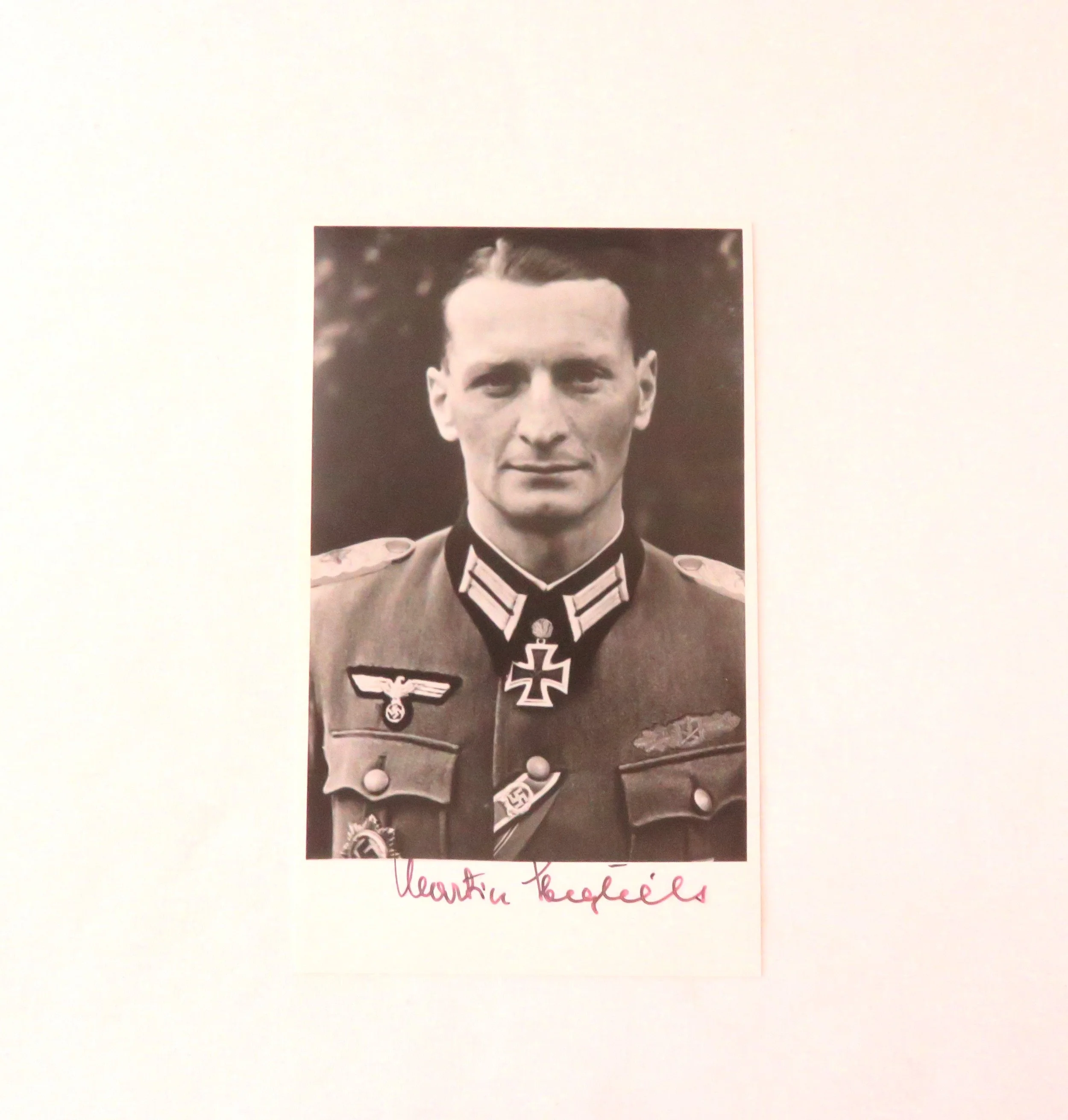 Germany.  Unknown Knights Cross w/Oakleaf - Autographed