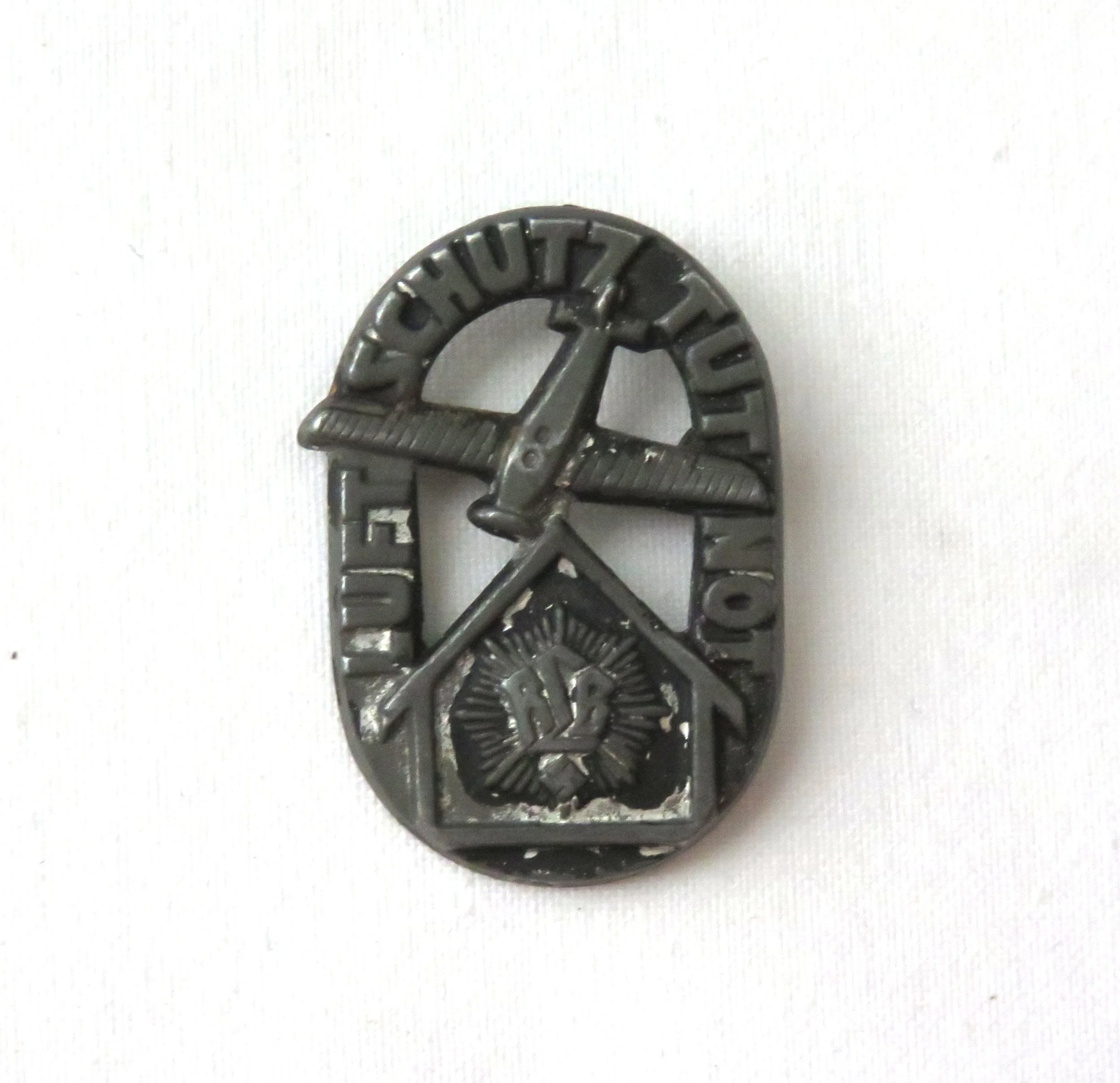 Germany. RLB Luftschutz Emergency Badge