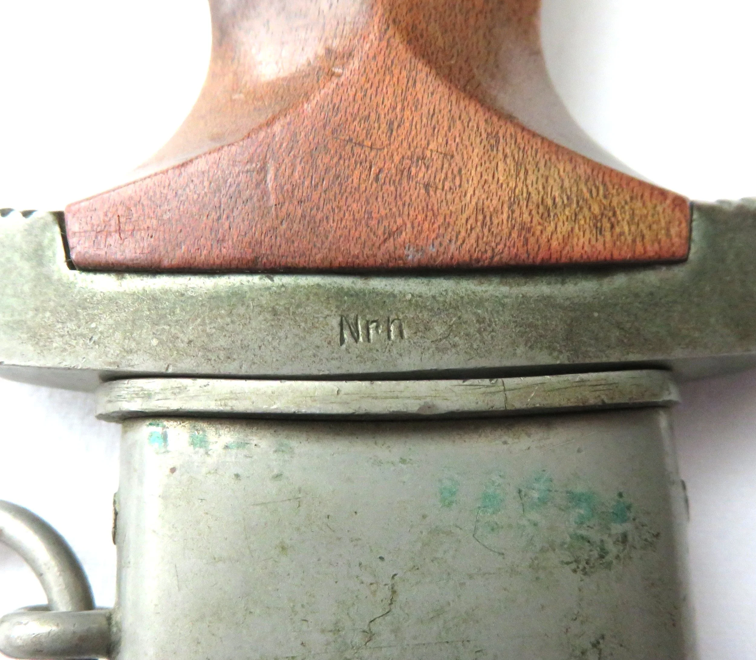 A12429-10.JPG