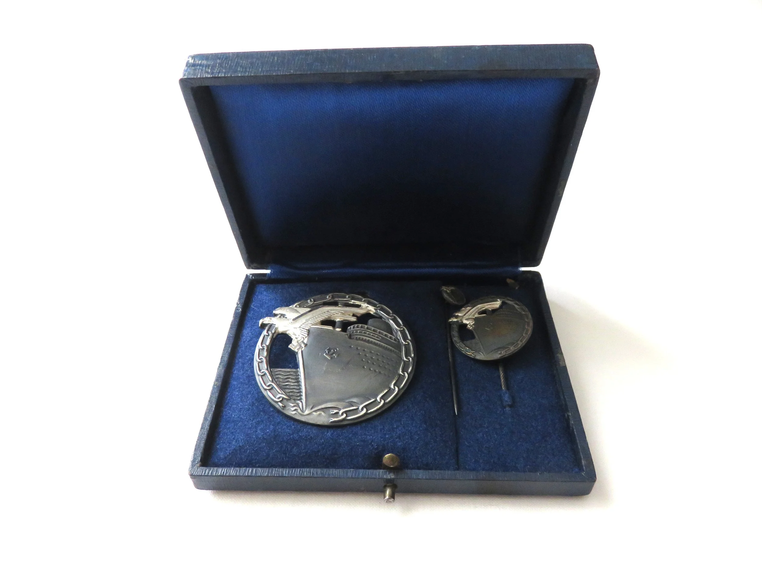 Germany.  Kriegsmarine Cased Blockade Runner Complete Set by Schwerin