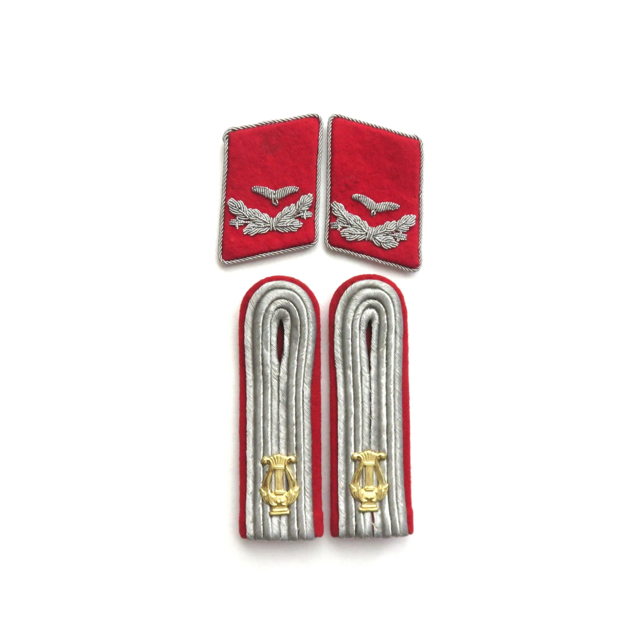 Germany.  Luftwaffe Lt. Musician Shoulder Boards & Collar Tabs