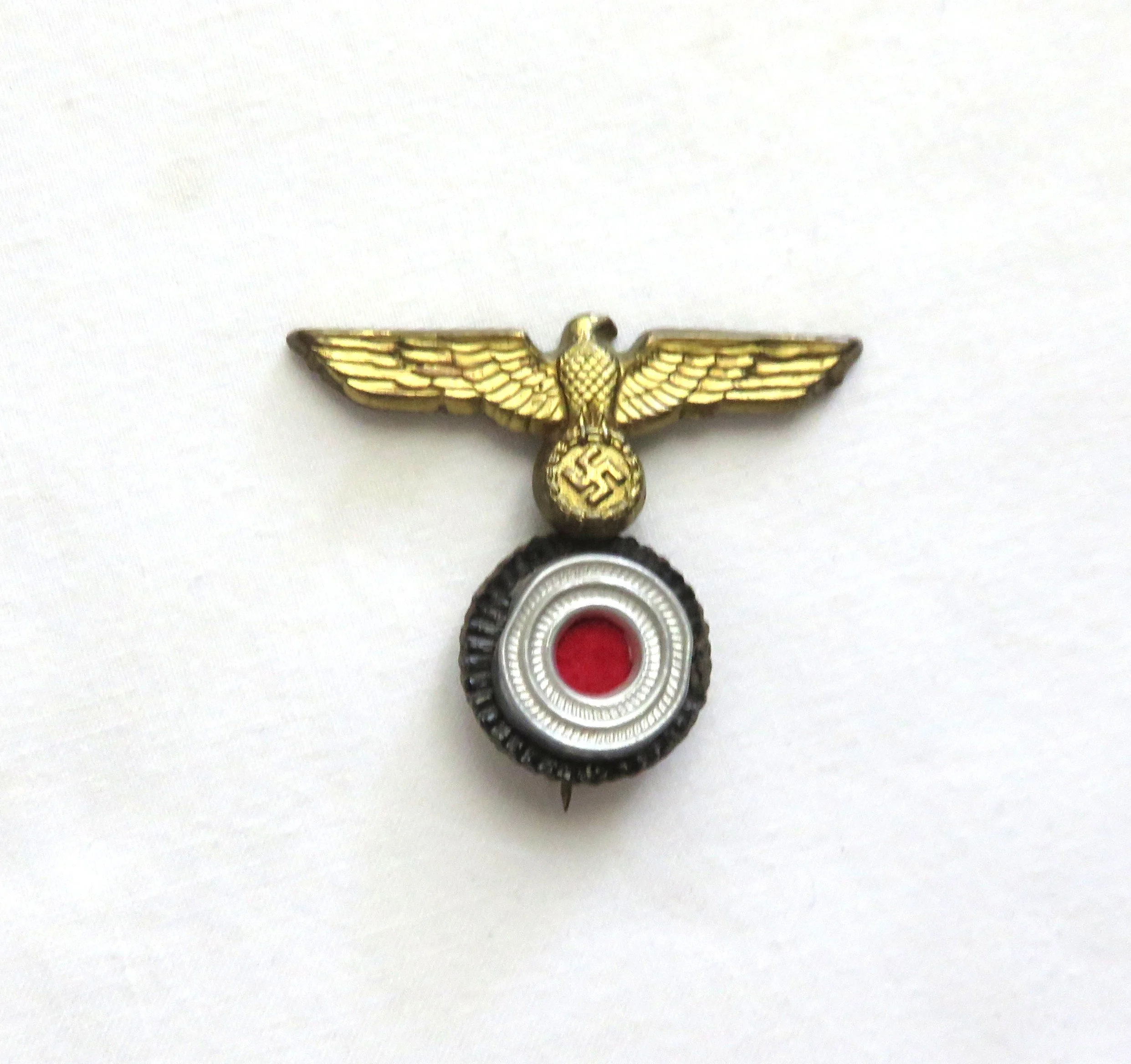 Germany.  Kriegsmarine EM/NCO'S "DONALD DUCK" CAP INSIGNIA