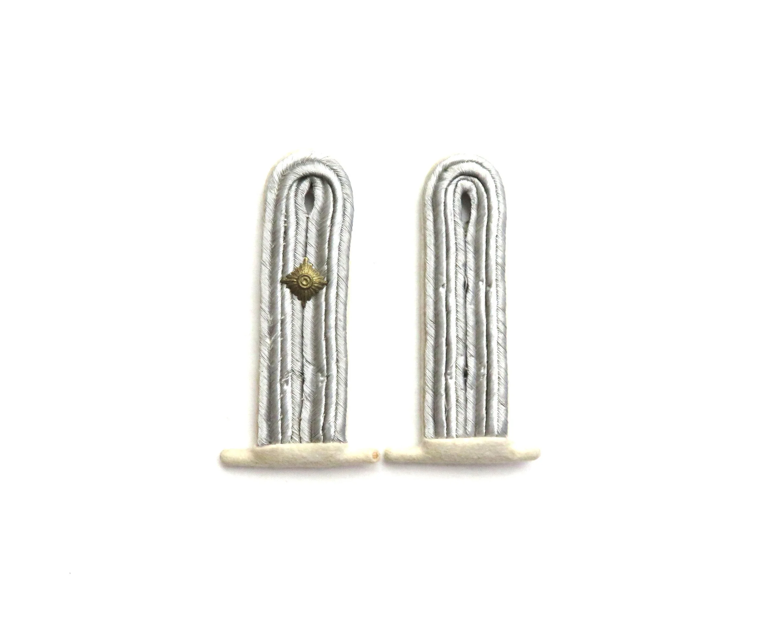 Germany.  Heer (Army) Infantry Hauptmann Summer Shoulder Boards