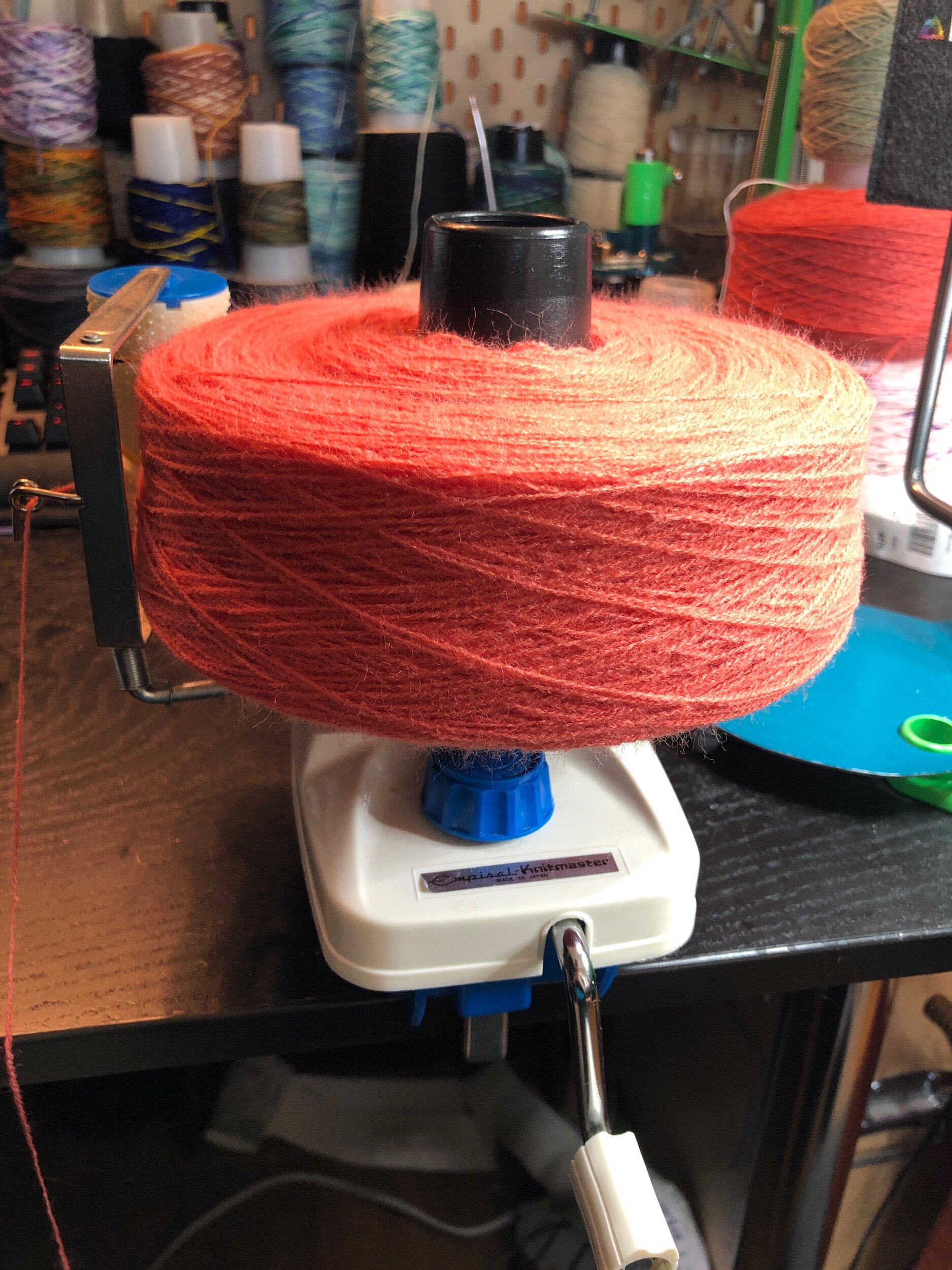 Yarn baller (not center pull cake) : r/knitting