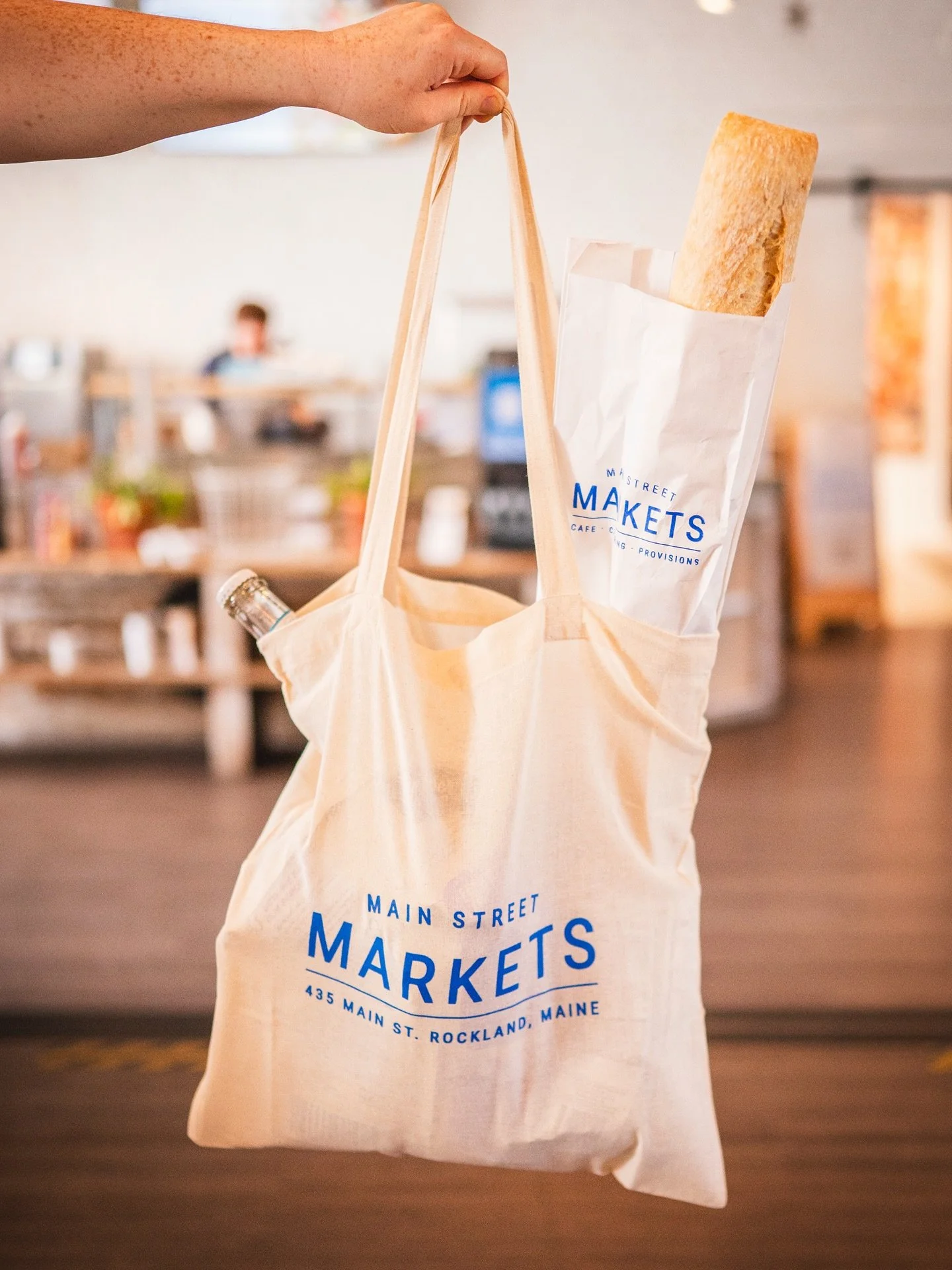 Friday&rsquo;s here and the things are looking up! 

Swing by the market for your weekend essentials or order online for a little extra ease. See you Saturday?

#mainstreetmarkets #mainefood #rocklandmaine #mainecafe #mainecatering #maineprovisions