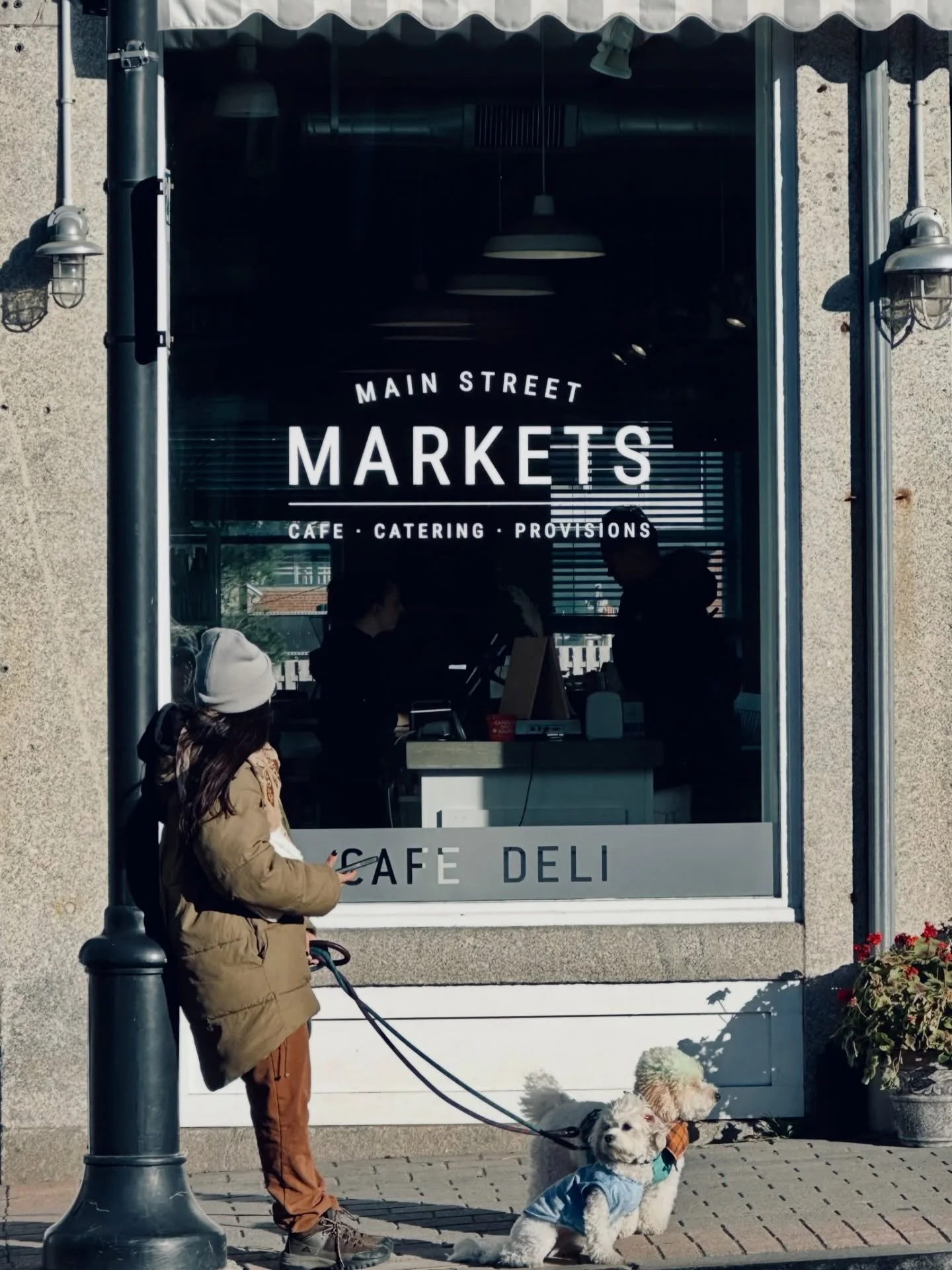Happy 2026, Rockland! We&rsquo;d love to start this new year with you so come swing by during our regular hours for a good bite or tasty drink 💙

#mainstreetmarkets #mainefood #rocklandmaine #mainecafe #maineprovisions